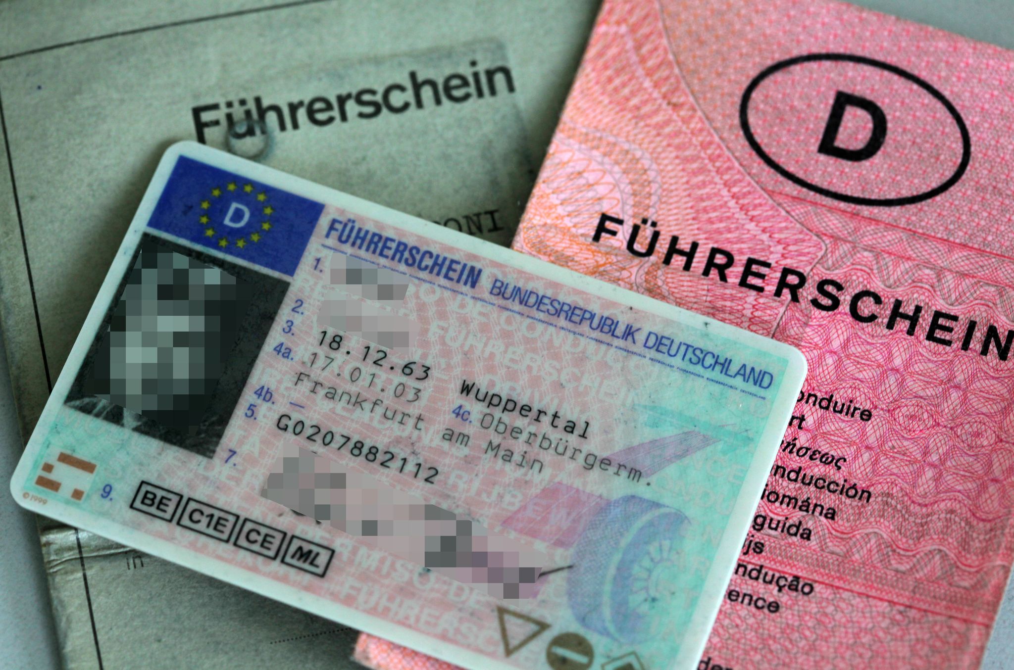 Bis ein digitaler Führerschein kommt, könnte es noch dauern (Archivbild).