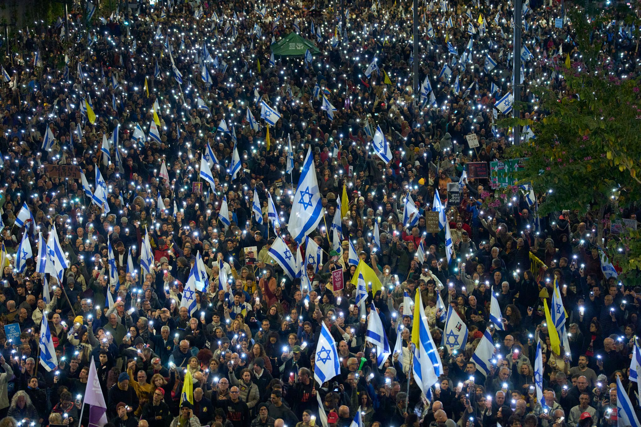 Die Demonstranten warfen Israels Regierung vor, mit dem Wiederaufflammen der Kämpfe in Gaza die Befreiung der Geiseln massiv zu gefährden.