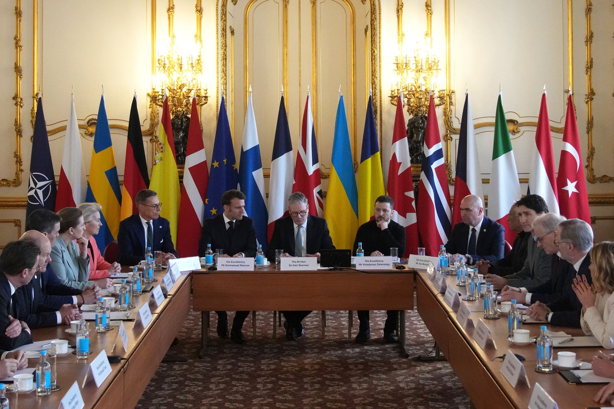 Auf dem Pariser Gipfel geht es um Sicherheitsgarantien für die Ukraine (Archivbild).
