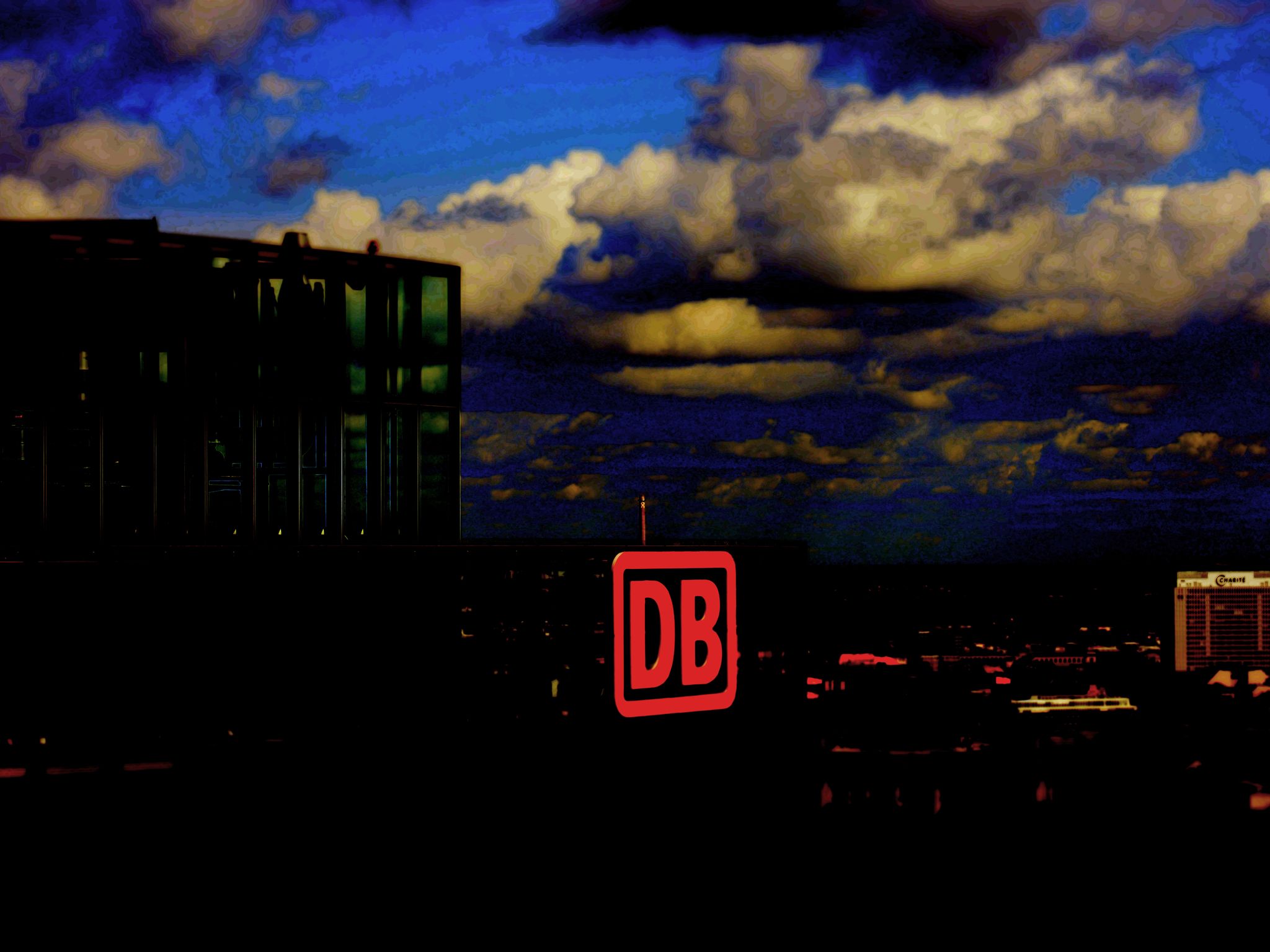 Die Lage bei der Bahn sieht düster aus. (Archivbild)