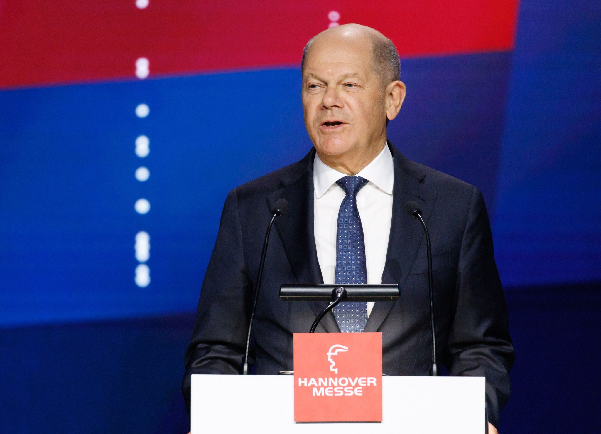 Kanzler Scholz sendet bei der Eröffnungsfeier der Hannover Messe eine klare Botschaft an die USA.