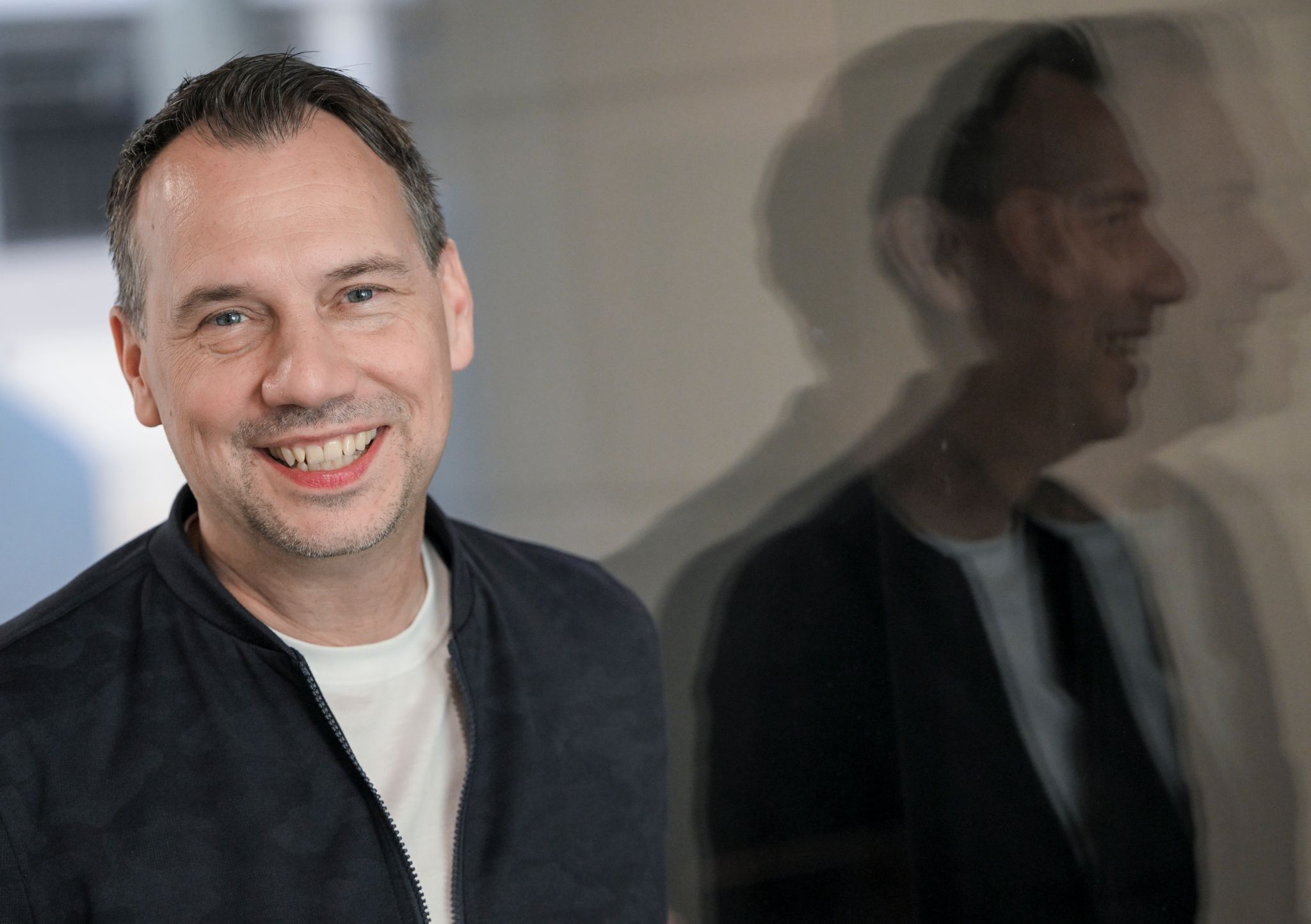 Sebastian Fitzek hat sich immer wieder dasselbe Buch aus der Schulbibliothek ausgeliehen. (Archivbild)
