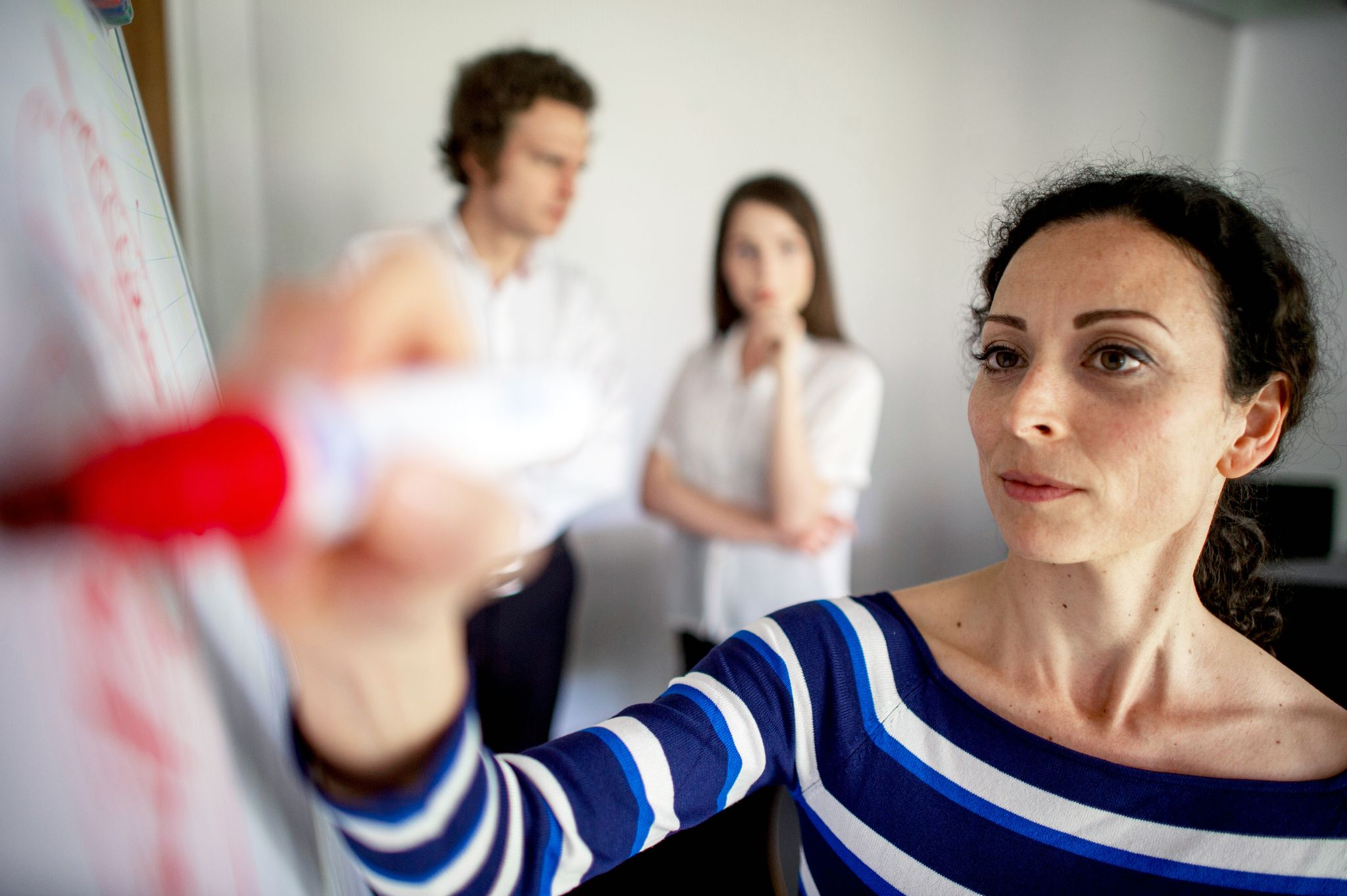 Haben Sie jüngst mit einer starken Idee Ihrem Unternehmen weitergeholfen? Solche Erfolge sollten Sie in einer Gehaltsverhandlung vorbringen.