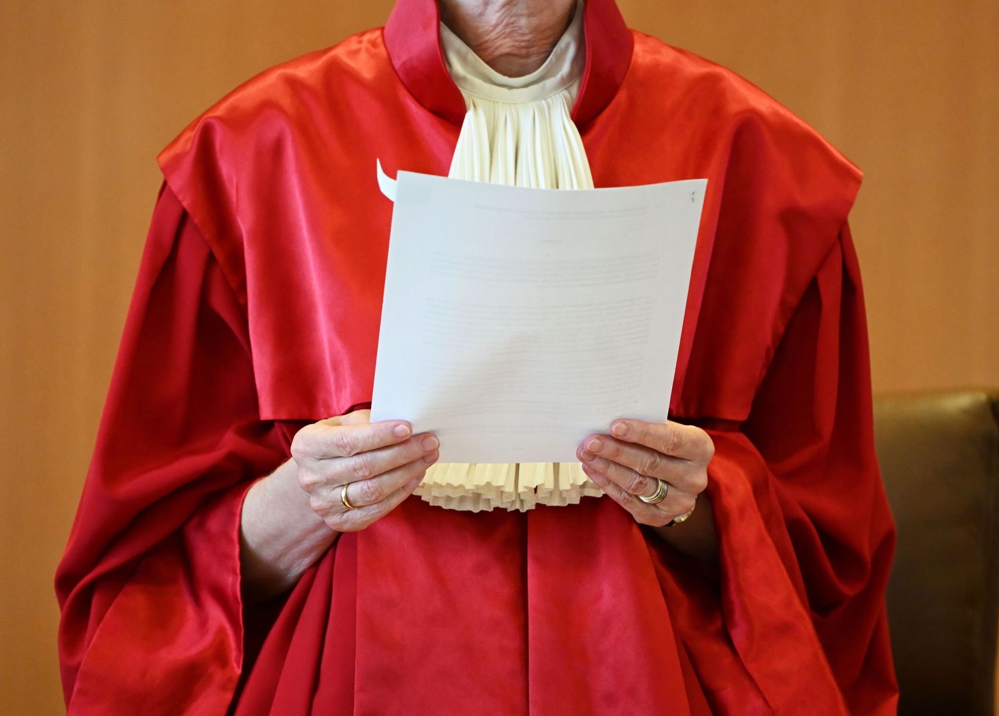 Das Bundesverfassungsgericht hat den Solidaritätszuschlag unter die Lupe genommen. (Archivbild)