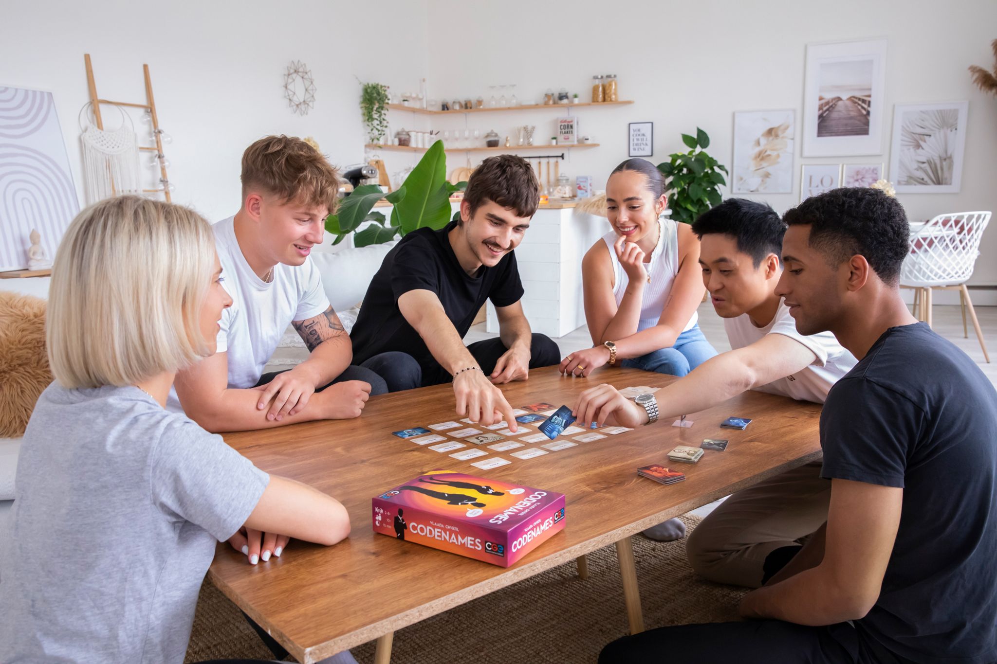 Verkaufsschlager: Das Spiel «Codenames» kam in unterschiedlichen Variationen - auch als erfolgreiche digitale App - heraus und ist mittlerweile in 47 Sprachen verfügbar.