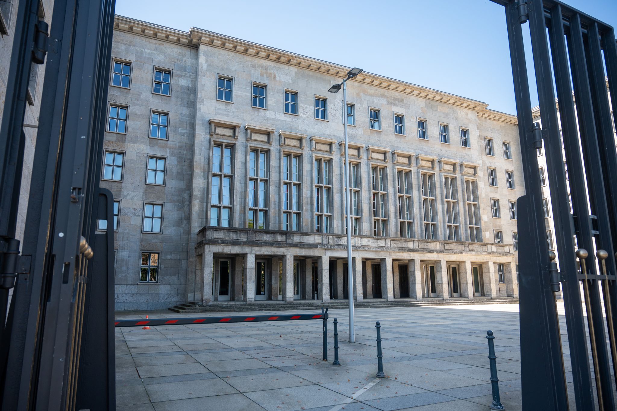 Das Finanzministerium soll künftig in Hand der SPD sein. (Archivbild)