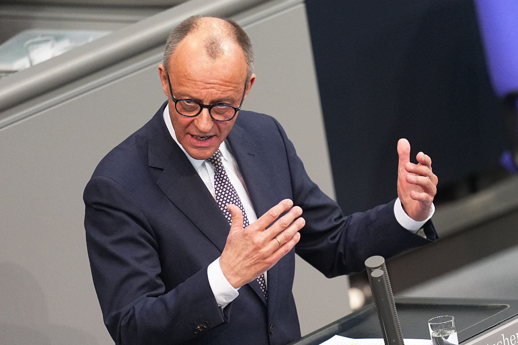 Merz plant ein rasches Arbeitsprogramm und eine verkürzte Sommerpause nach der Kanzlerwahl. (Archivbild)
