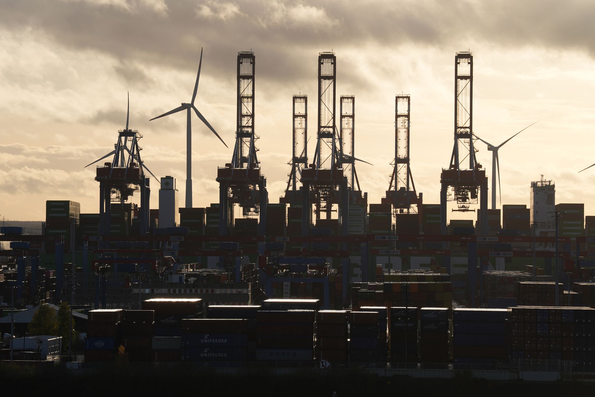 Die Aussichten für die Exportnation Deutschland haben sich mit den US-Zöllen eingetrübt. (Archivbild)