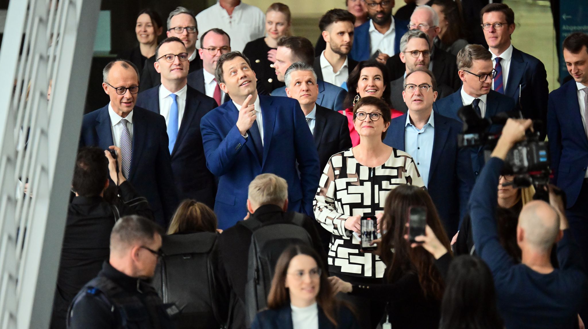 Wen CDU, CSU und SPD ins Kabinett des wohl künftigen Kanzlers Friedrich Merz schicken werden, ist noch offen.