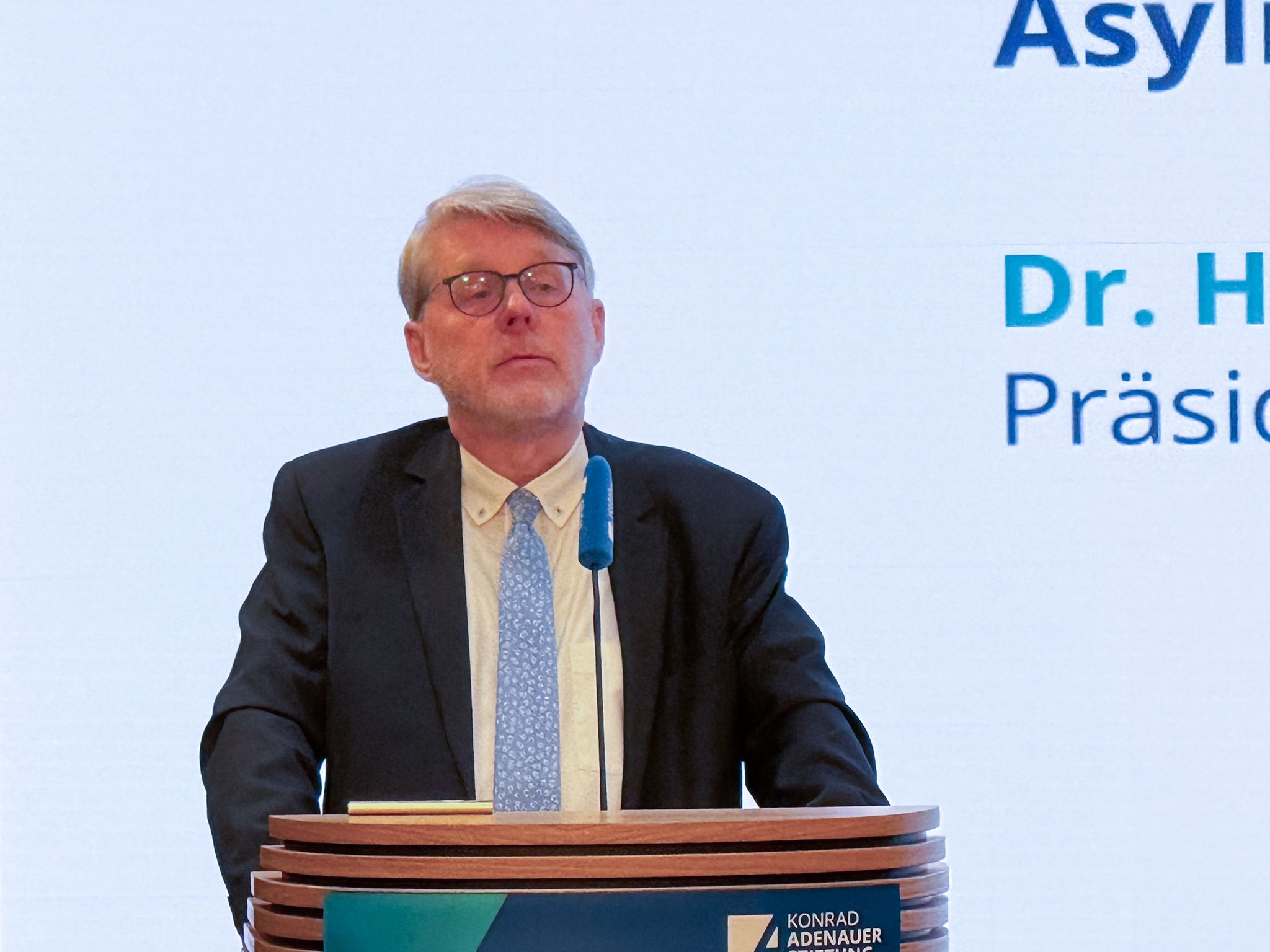 Hans-Eckhard Sommer, Präsident des Bundesamts für Migration und Flüchtlinge (Bamf), hat seinen Vortrag bei der Konrad-Adenauer-Stiftung nach eigenen Worten als Privatmann gehalten, nicht als Behördenschef.