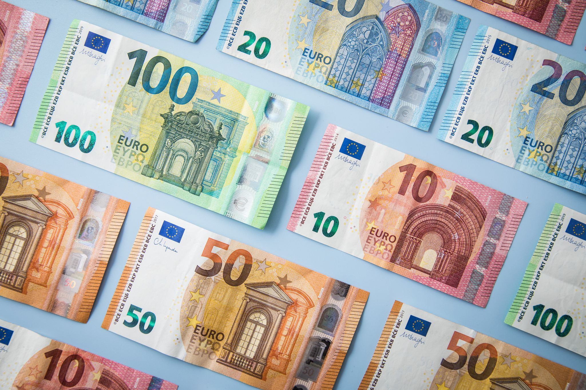 Bonus verpasst? Auch ohne schriftliche Zusage kann eine regelmäßige Zahlung zur Pflicht werden.
