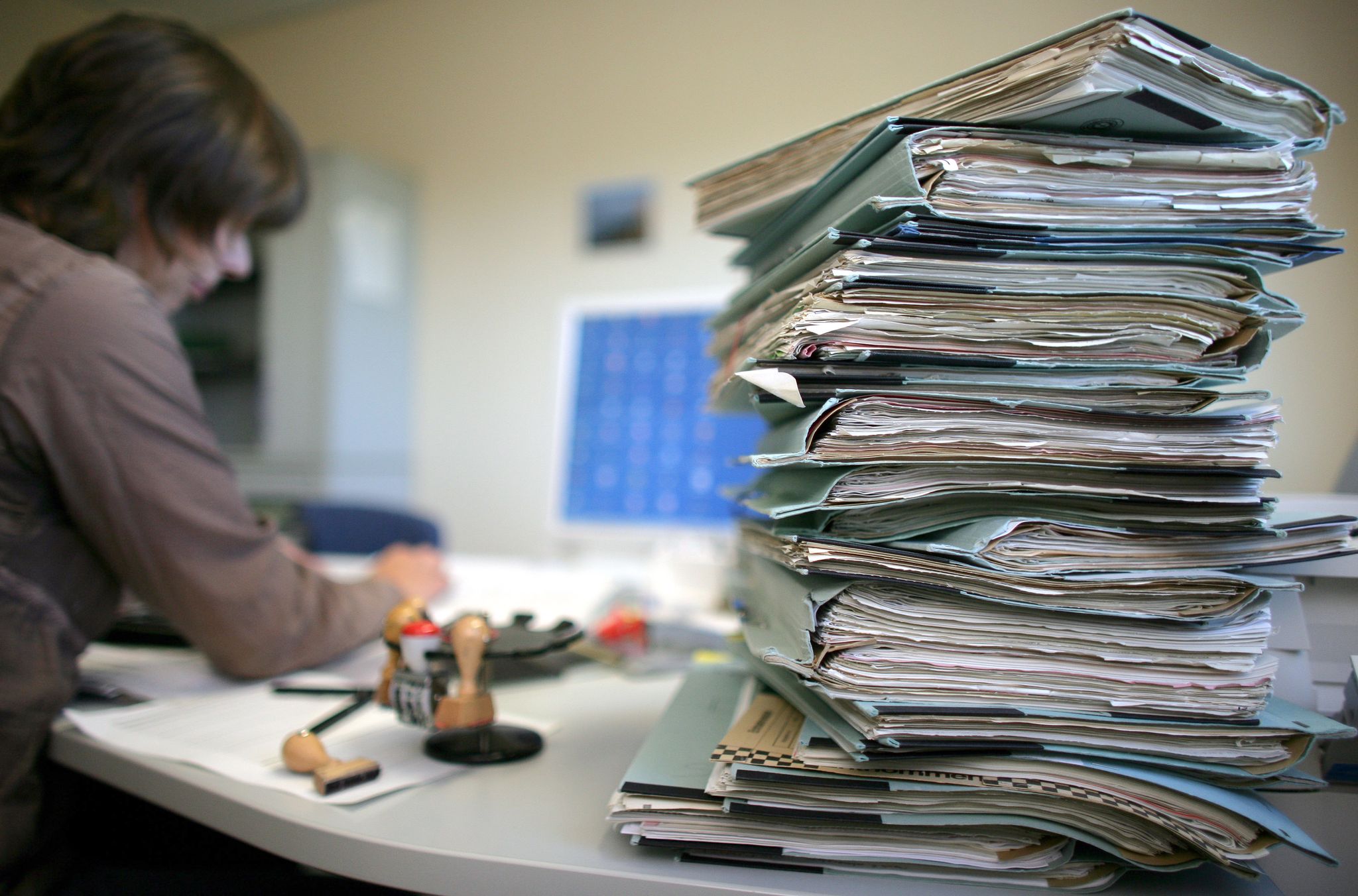 Bürokratie belastet viele Unternehmen in Deutschland schwer (Archivbild)