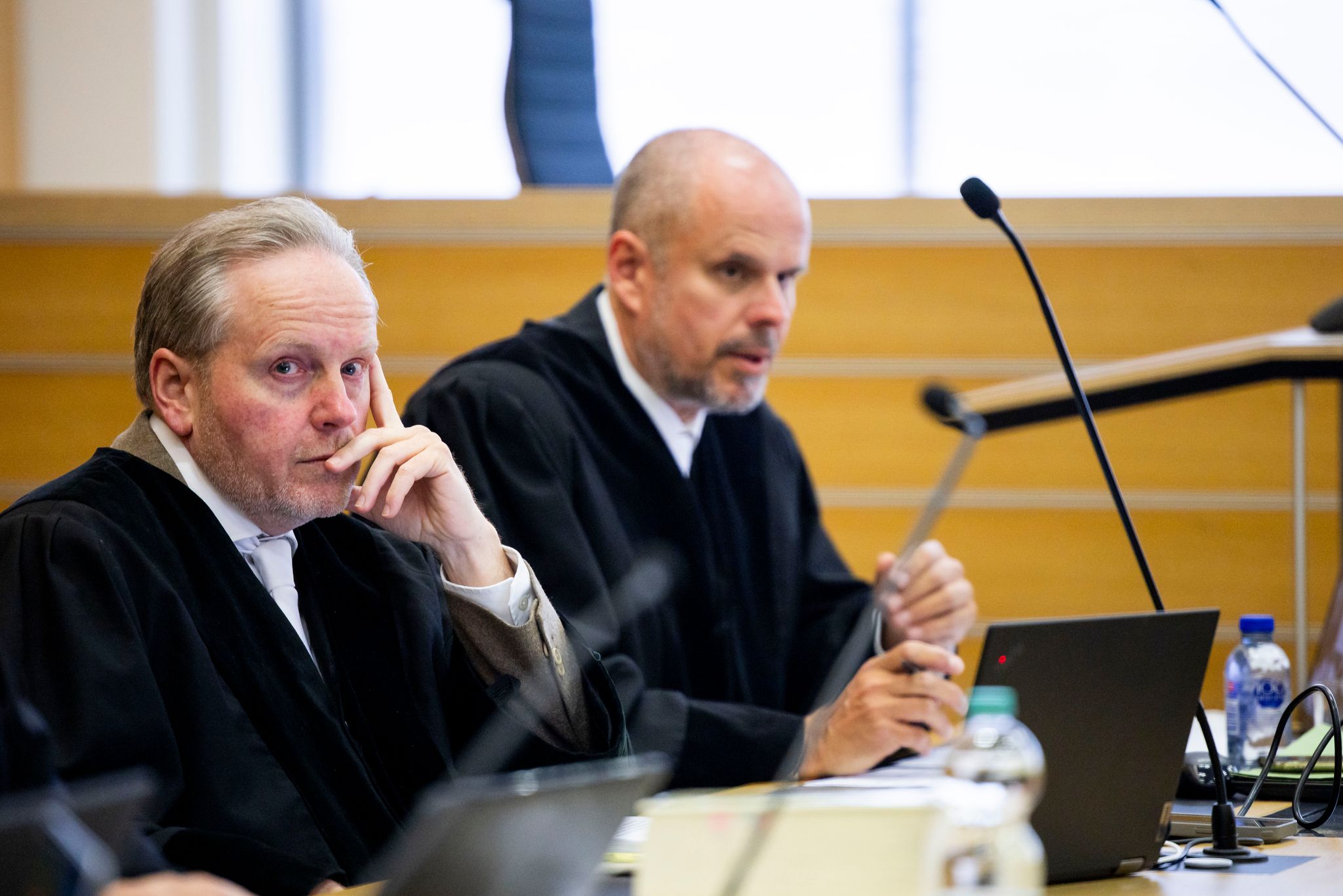 Die Staatsanwaltschaft Braunschweig fordert zum Ende des Strafprozesses im VW-Abgasskandal Gefängnisstrafen.
