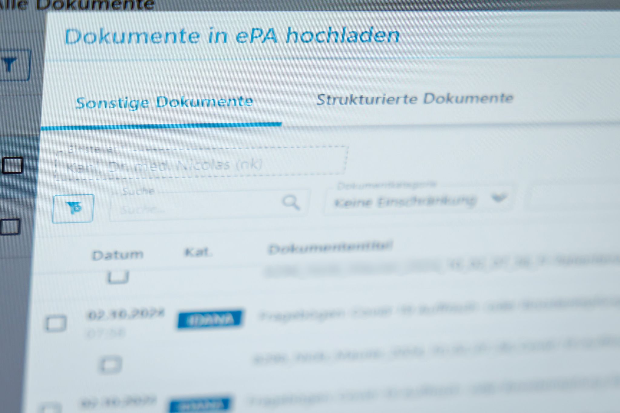 Die E-Akte soll für Patienten und Praxen zum Alltag werden. (Archivbild)
