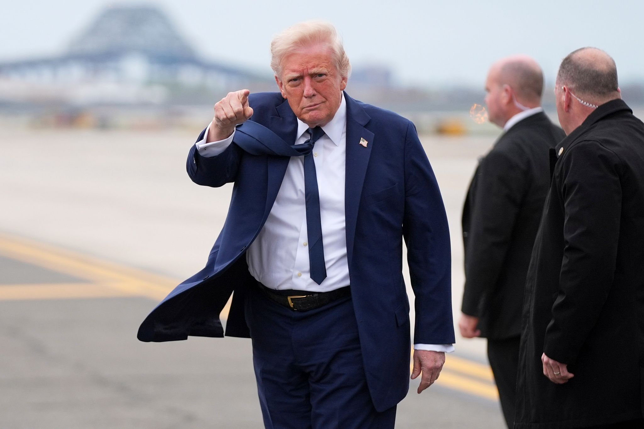 Trump will Sonderrechte für US-Schiffe.