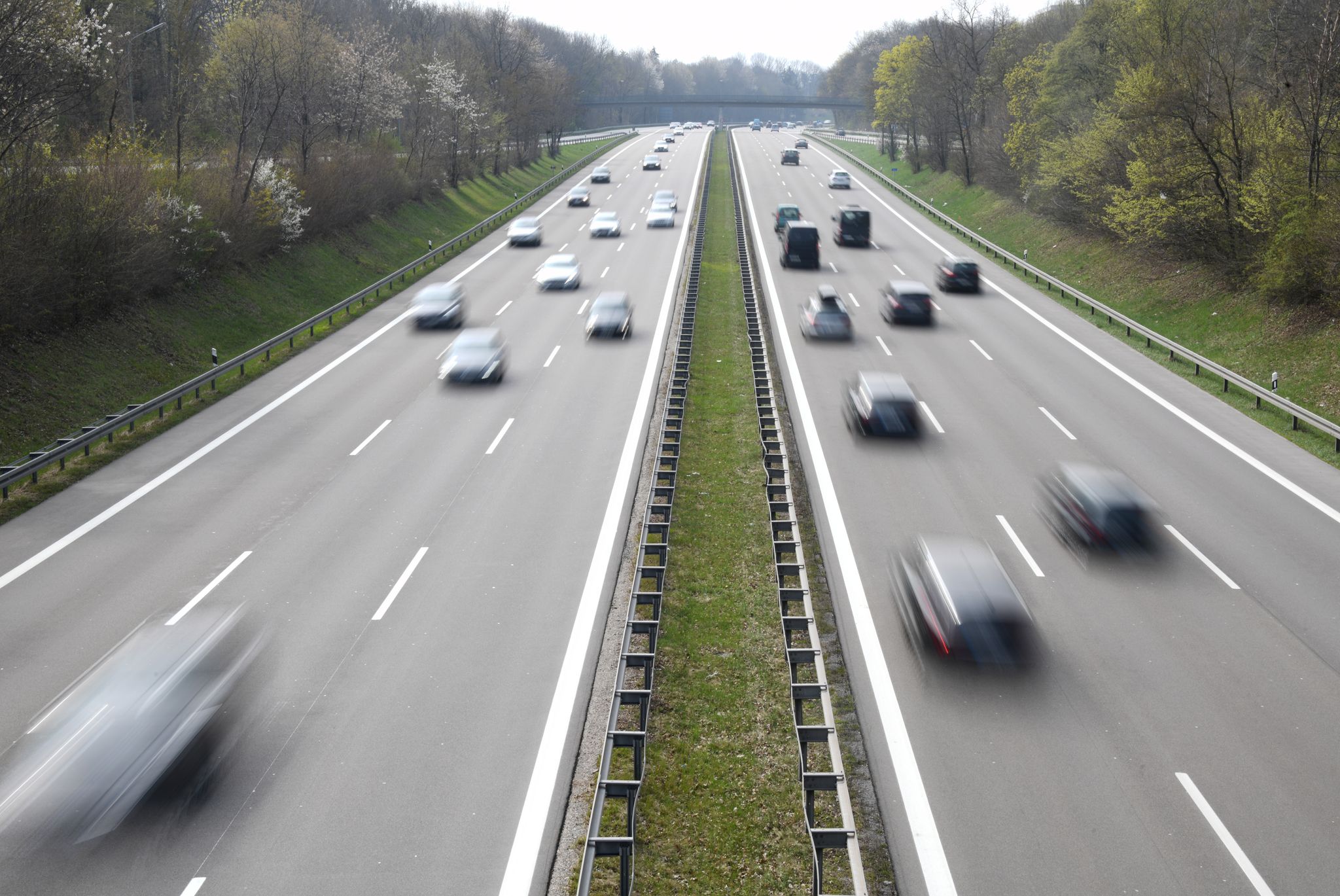 Erhöhtes Verkehrsaufkommen: Rund um das Osterwochenende ist auf den Autobahnen mit mehr Fahrzeugen zu rechnen.