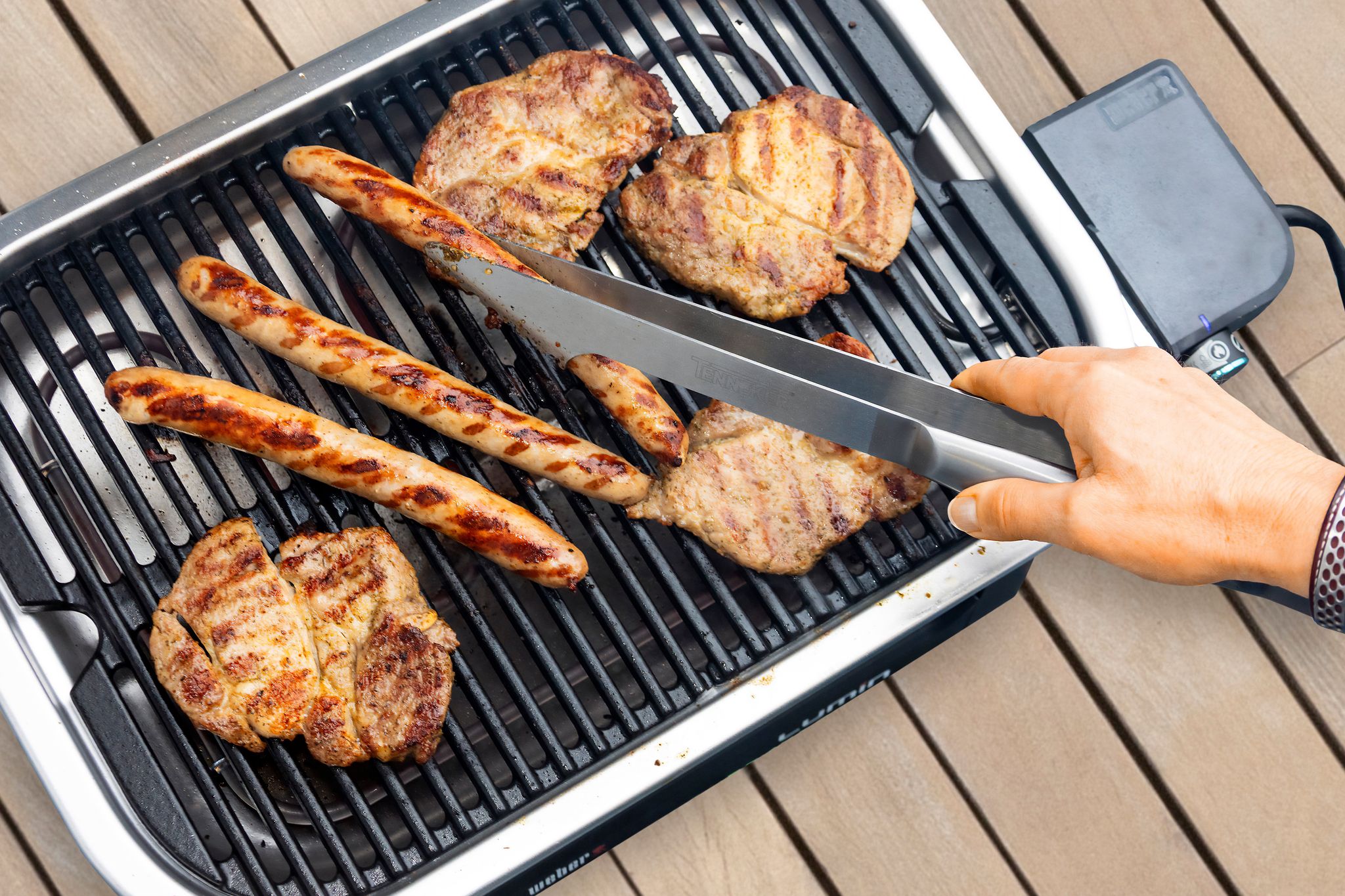 Ein Elektrogrill kann eine gute Alternative zu Holzkohle- oder Gas-Grills sein.