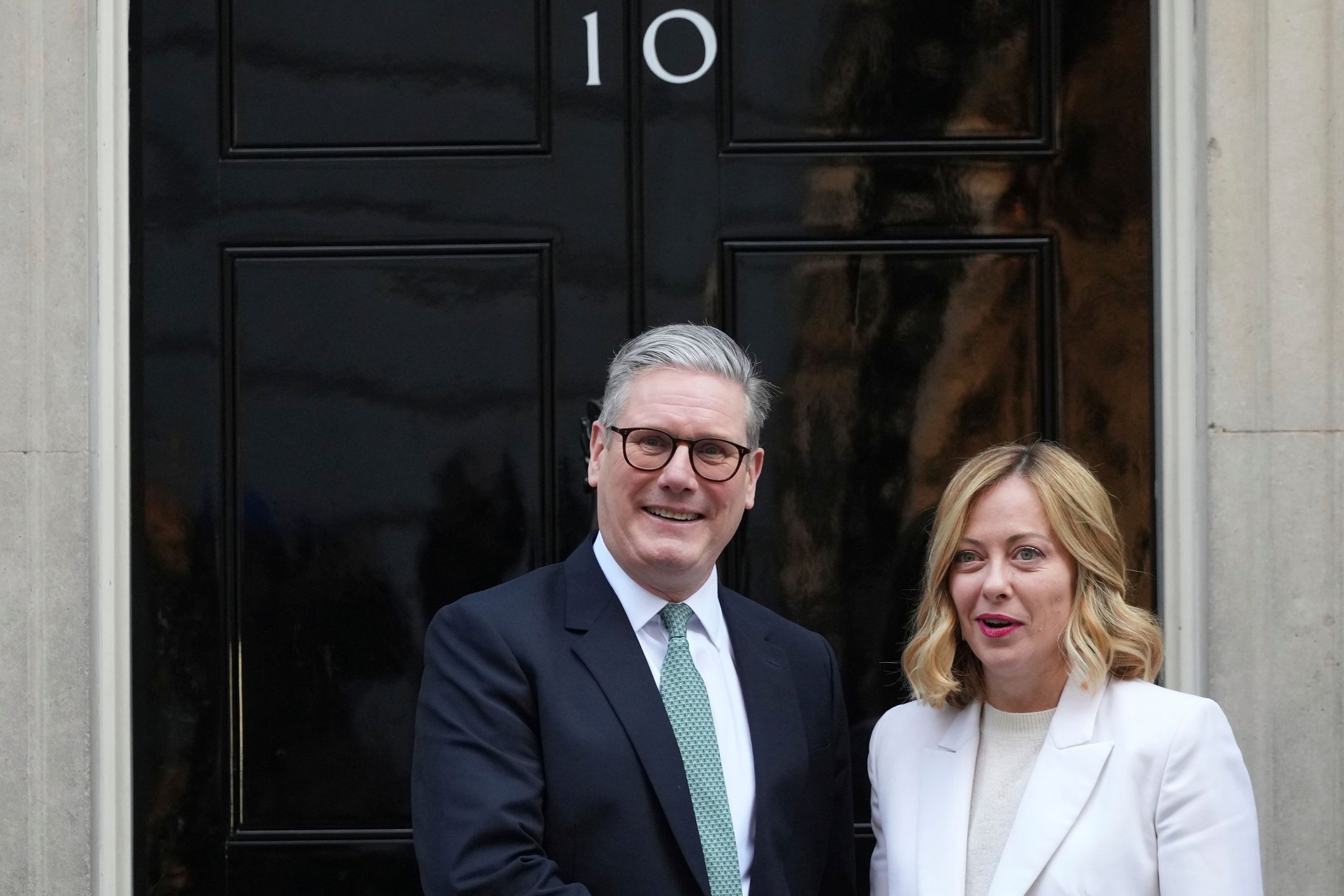 Wollen einen Handelskrieg verhindern: Der britische Premierminister Keir Starmer und Giorgia Meloni, Ministerpräsidentin von Italien. (Archivbild)
