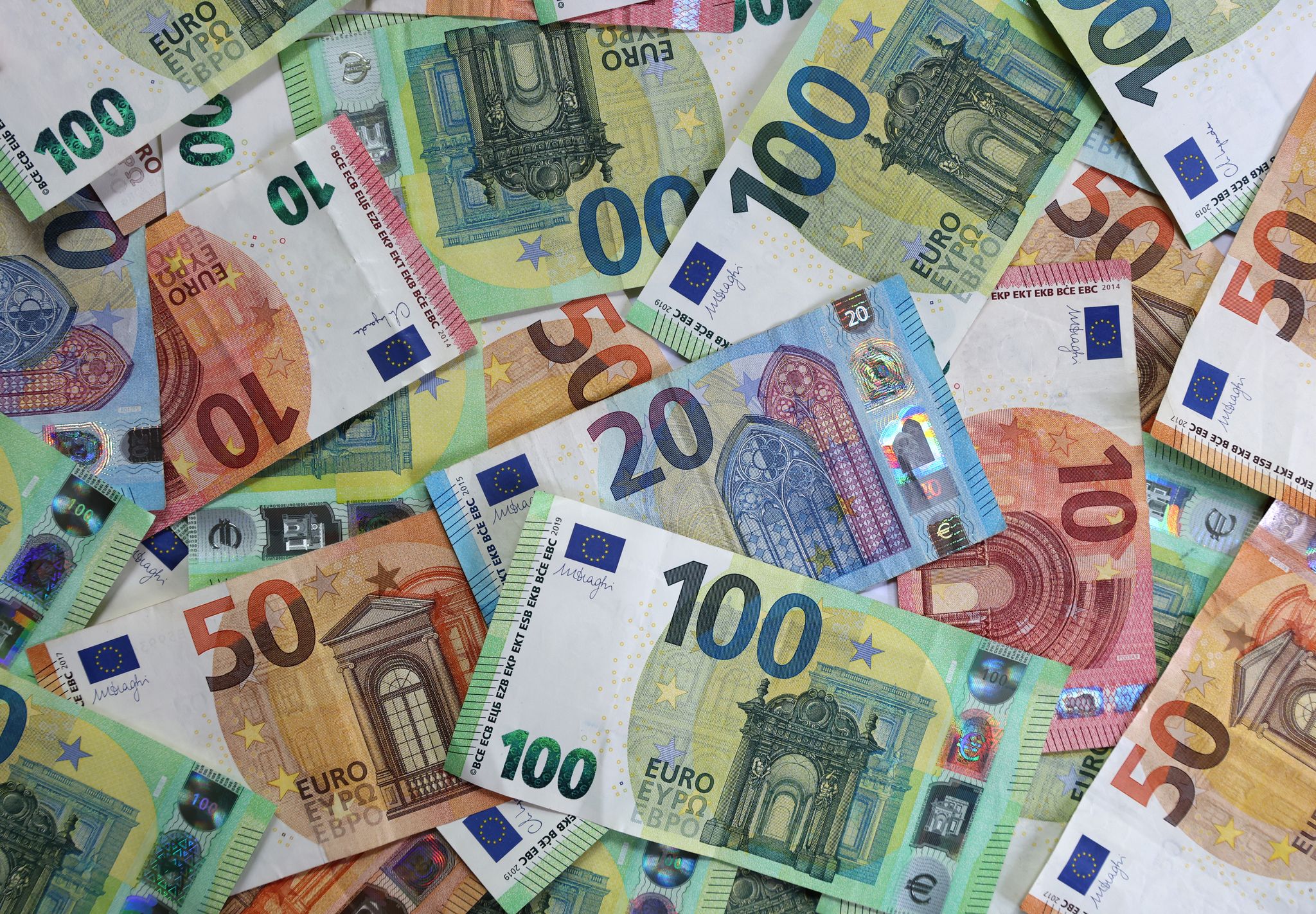 In «Der gefesselte Wohlstand» zeigt Autor Felix Oldenburg neue Wege auf, wie privates Geld schnell für gute Zwecke zum Einsatz kommen könnte. (Symbolbild)