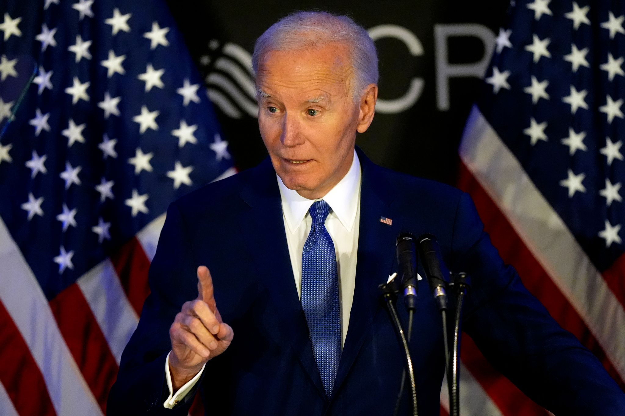 Biden kritisiert die Regierung seines Nachfolgers