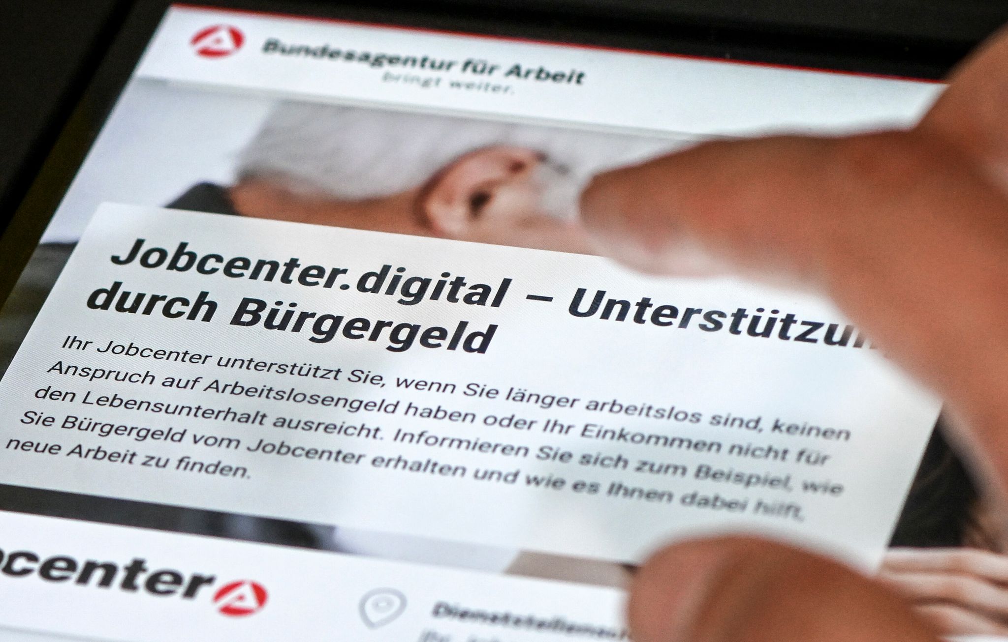 Brutto oder netto? Rechnet das Jobcenter falsch ab, müssen zu viel gezahlte Leistungen unter Umständen nicht zurückgezahlt werden.