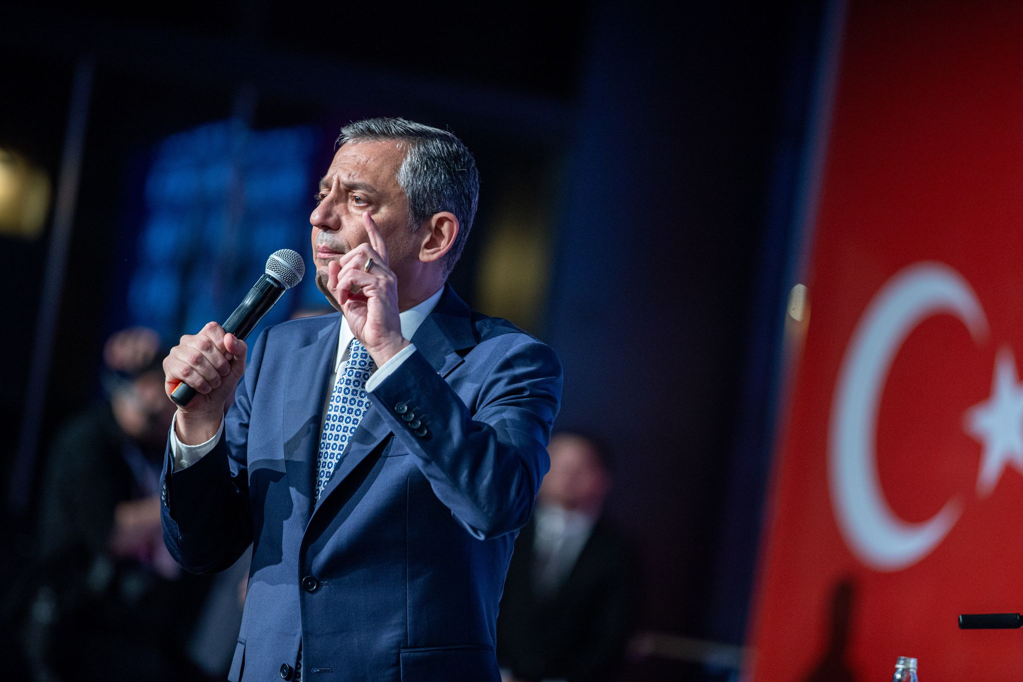 CHP-Chef Özgür Özel wurde in Istanbul körperlich angegriffen. (Archivbild)