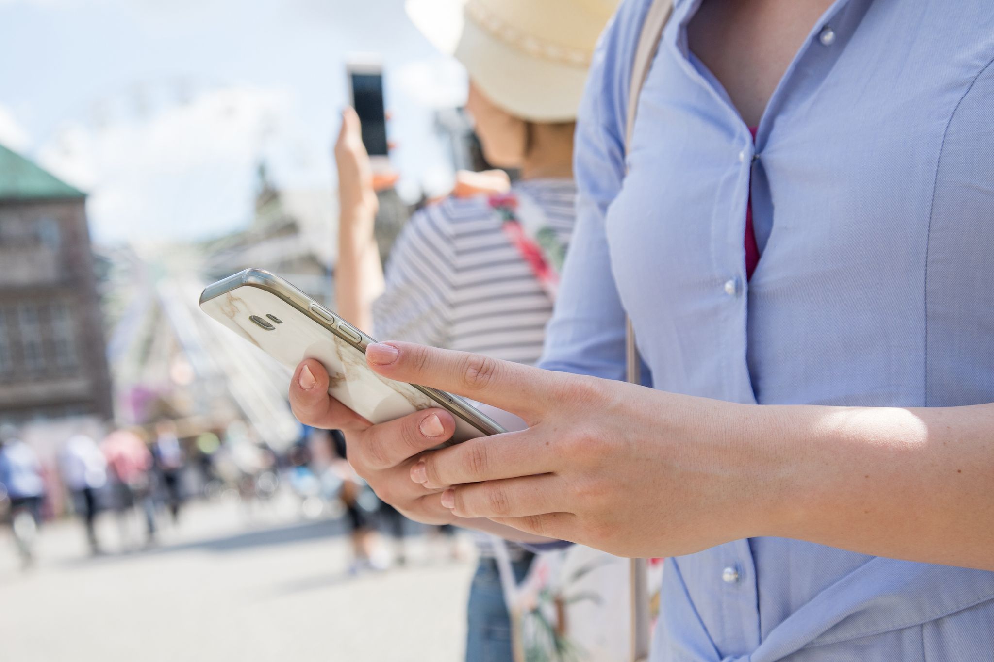 Unterwegs als Tourist oder abseits bekannter Pfade: Dann ist die Kartenanwendung auf dem Smartphone ein unverzichtbares Tool.