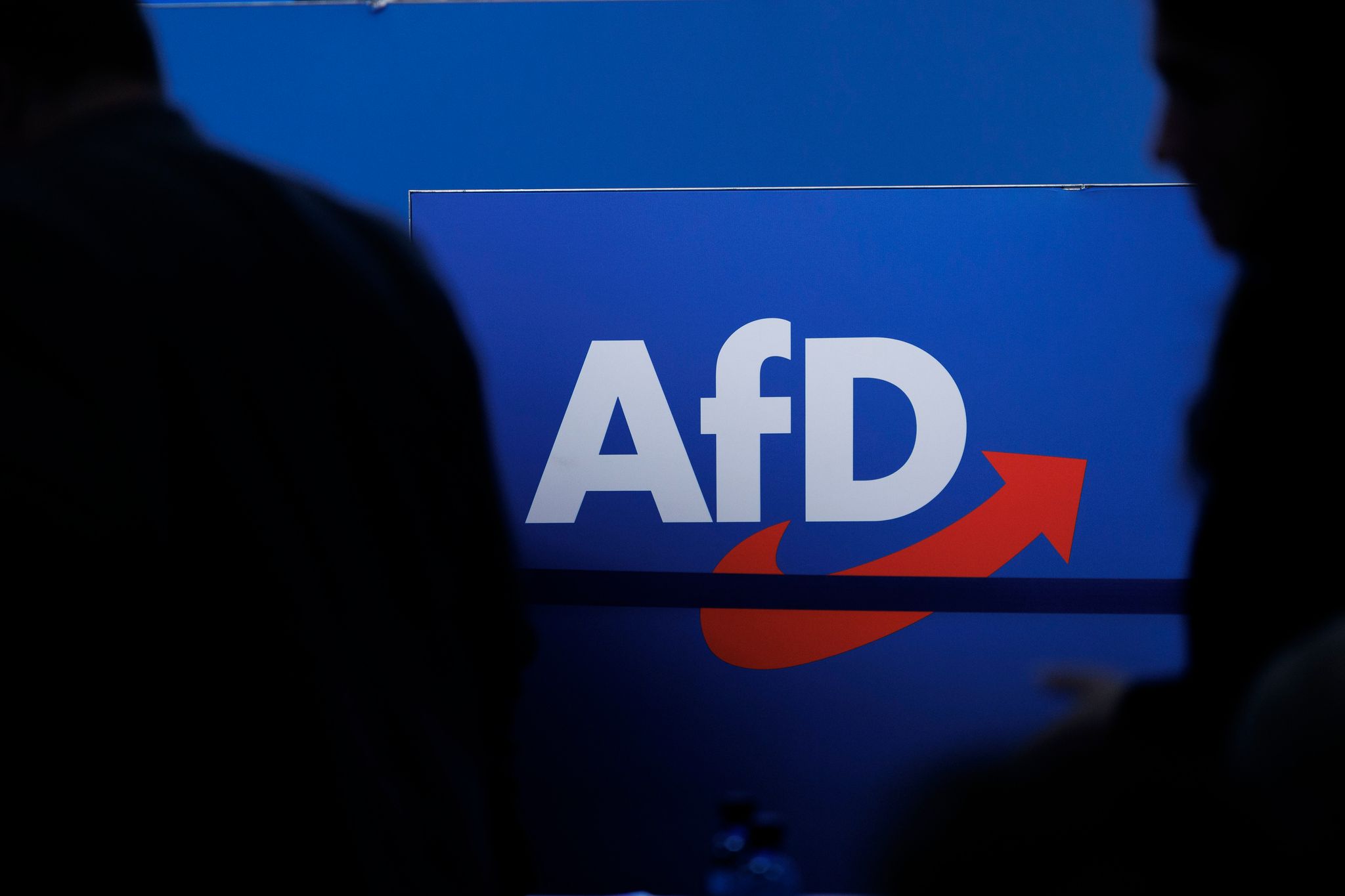 Der Verfassungsschutz stuft die AfD als rechtsextremistisch ein. (Archivbild)