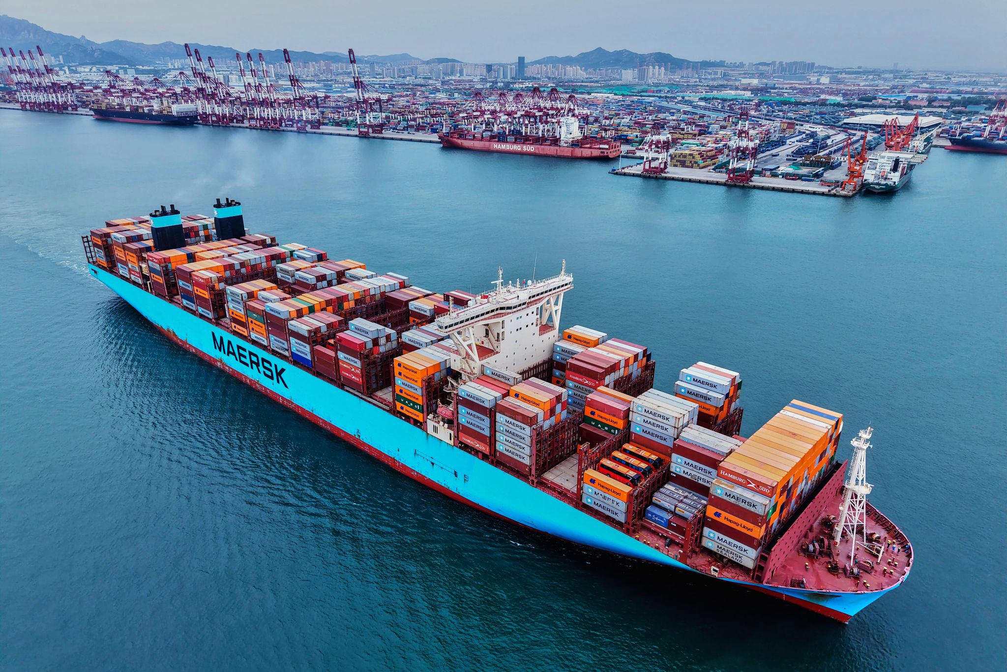 Eine stärkere Verlagerung chinesischer Exporte auf den europäischen Markt würde Tausende Arbeitsplätze auch in Deutschland gefährden.