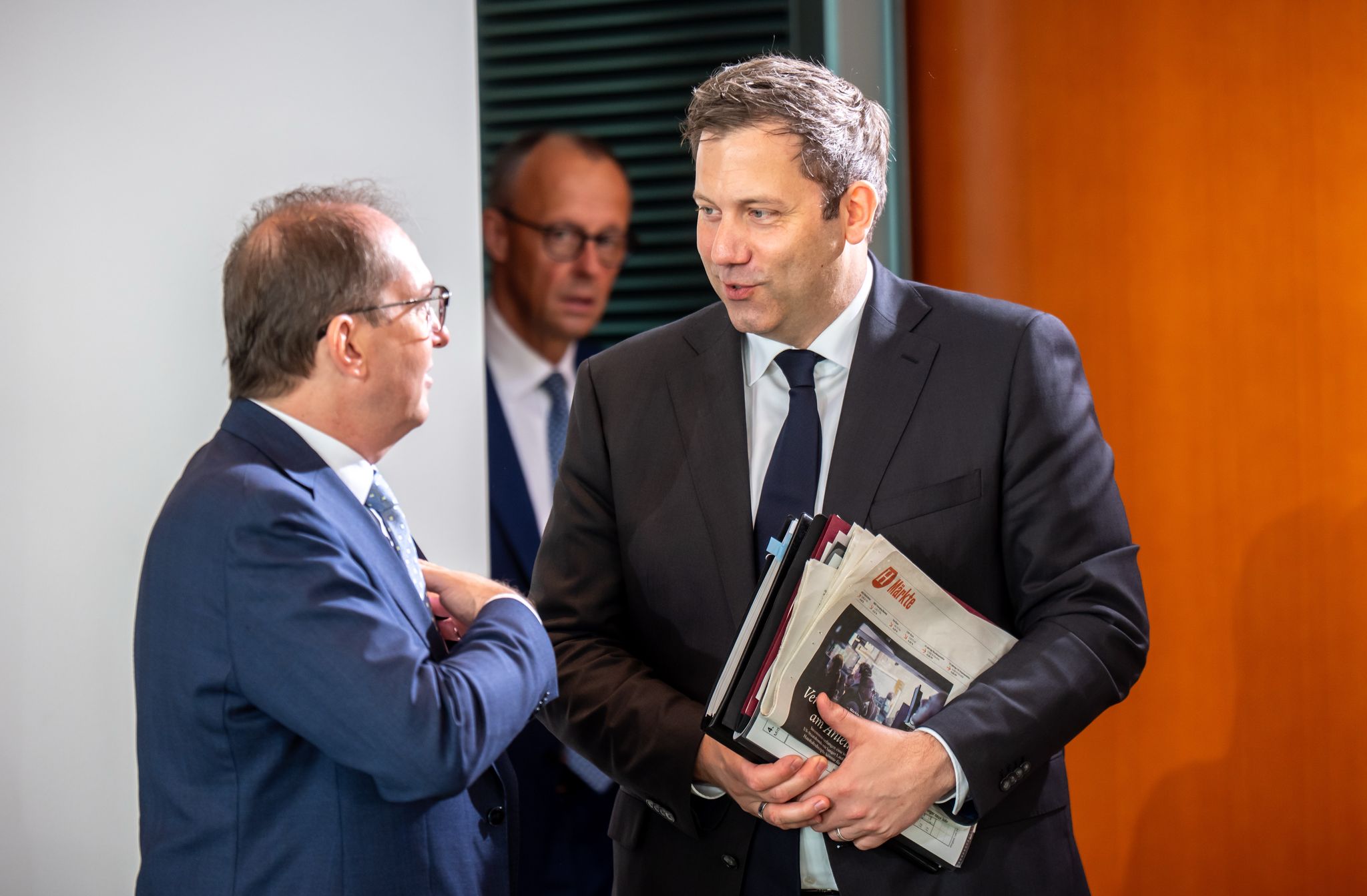 Finanzminister Klingbeil hat sein erstes Gesetz durchs Kabinett gebracht.