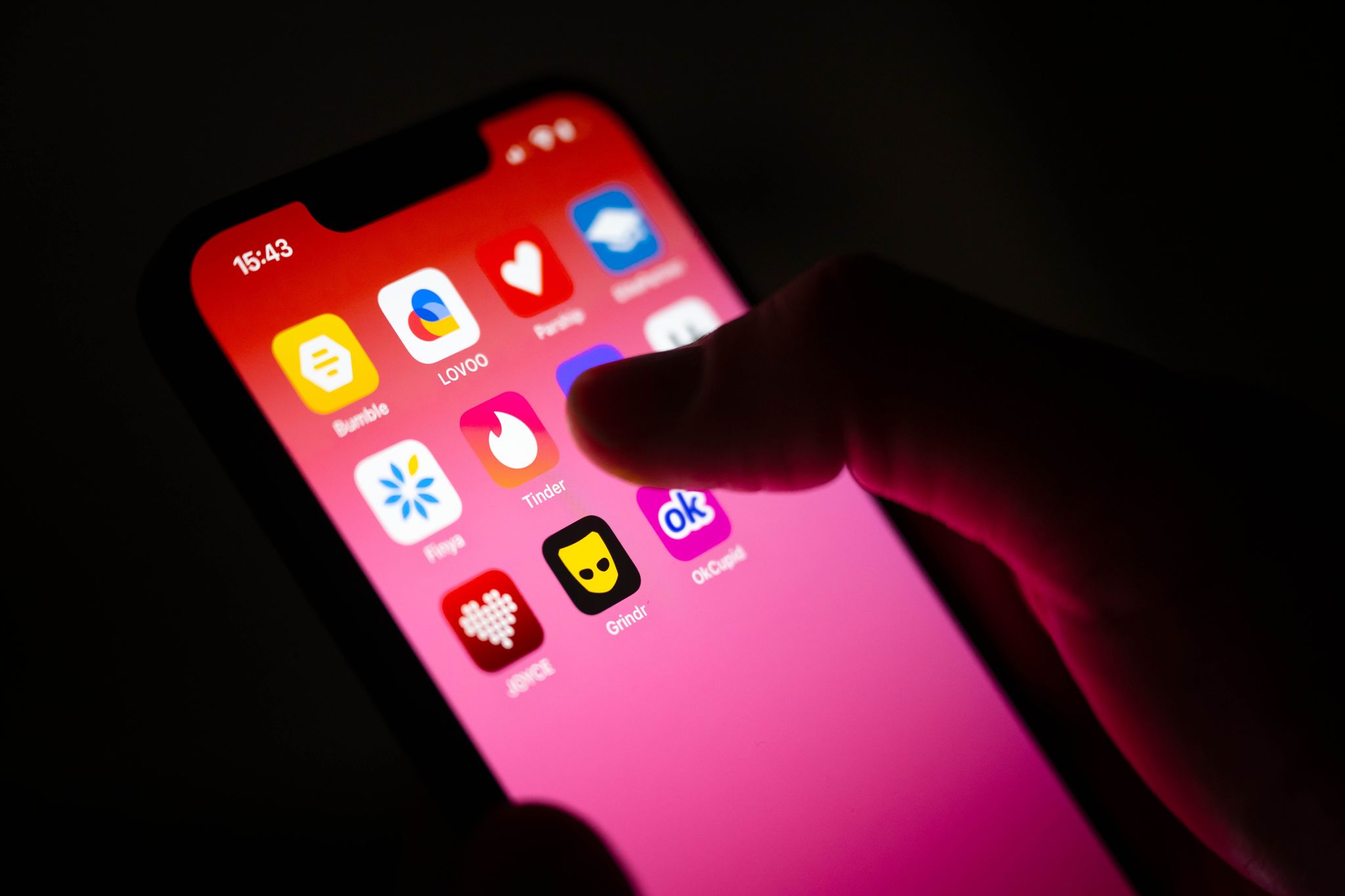 Dating-Apps gibt es viele - doch ob sie auch wirklich ihren Zweck erfüllen, wird oft angezweifelt. (Archivbild)