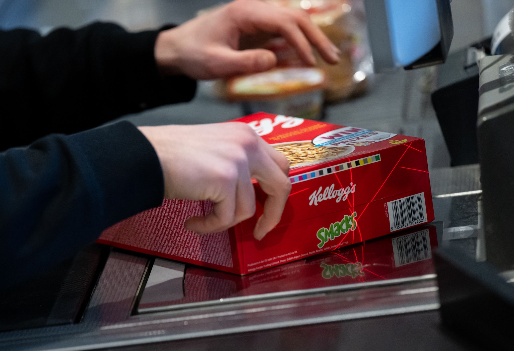 Die Kellogg's-Produkte sind bei vielen Kunden beliebt.