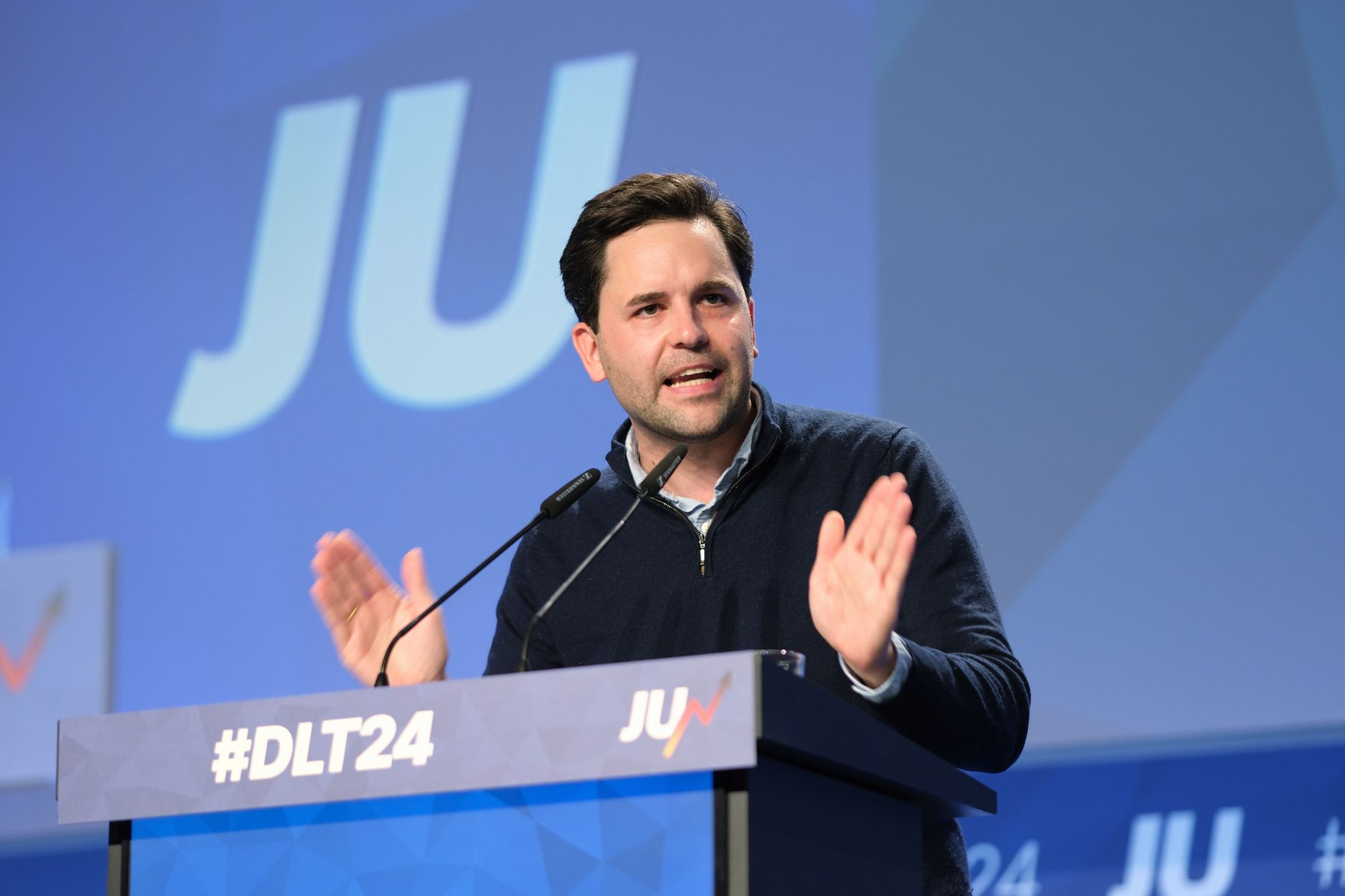 JU-Chef Johannes Winkel kritisiert die Haushaltspläne von Schwarz-Rot. (Archivfoto)