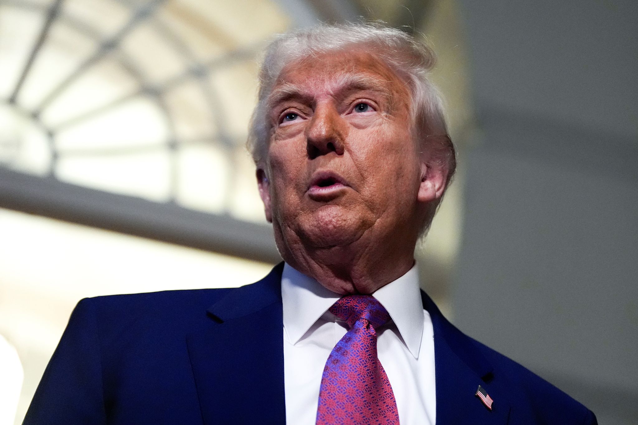 Donald Trump will die Wirtschaft mit teuren Steuersenkungen ankurbeln. (Archivbild)