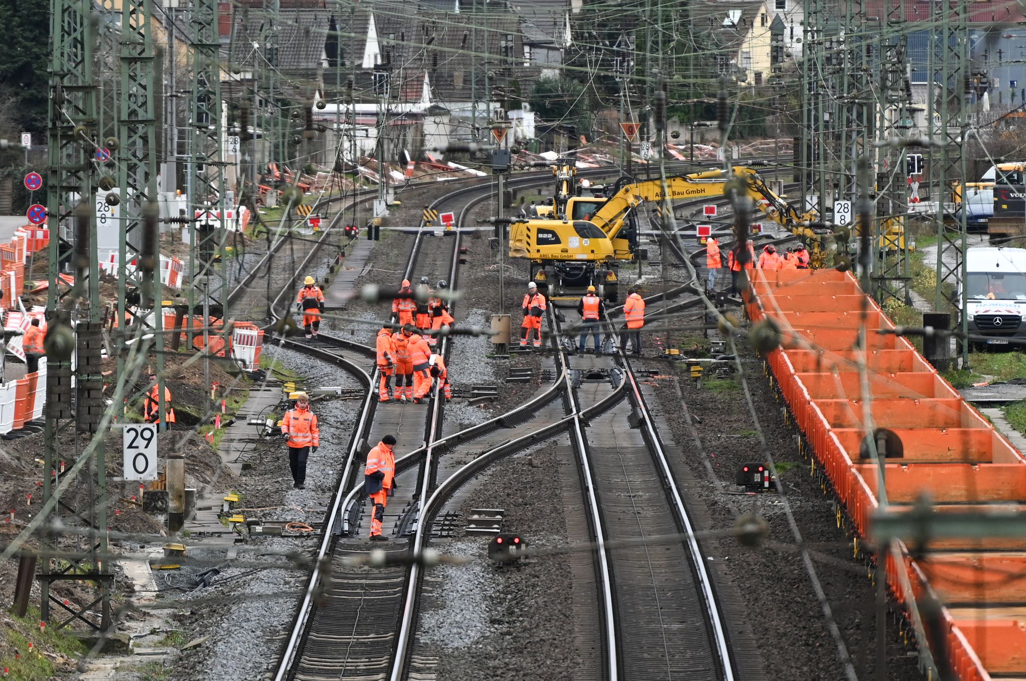 Der Bundesrechnungshof moniert auch, das Verkehrsministerium habe es versäumt, eine sachgerechte Erfolgskontrolle zur Generalsanierung zu fordern. (Symbolbild)