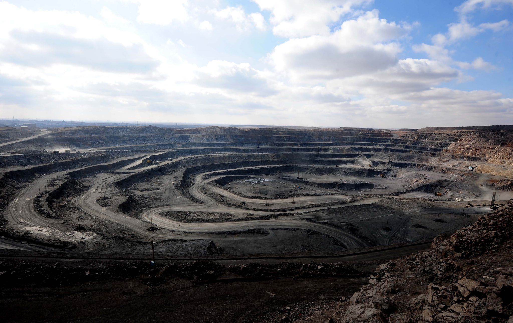Wichtige Metalle, die etwa hier in der Bayan-Obo-Mine für seltene Erden in der Inneren Mongolei abgebaut werden, braucht auch die deutsche Industrie - etwa für Sensoren oder Elektromotoren. (Archivbild)