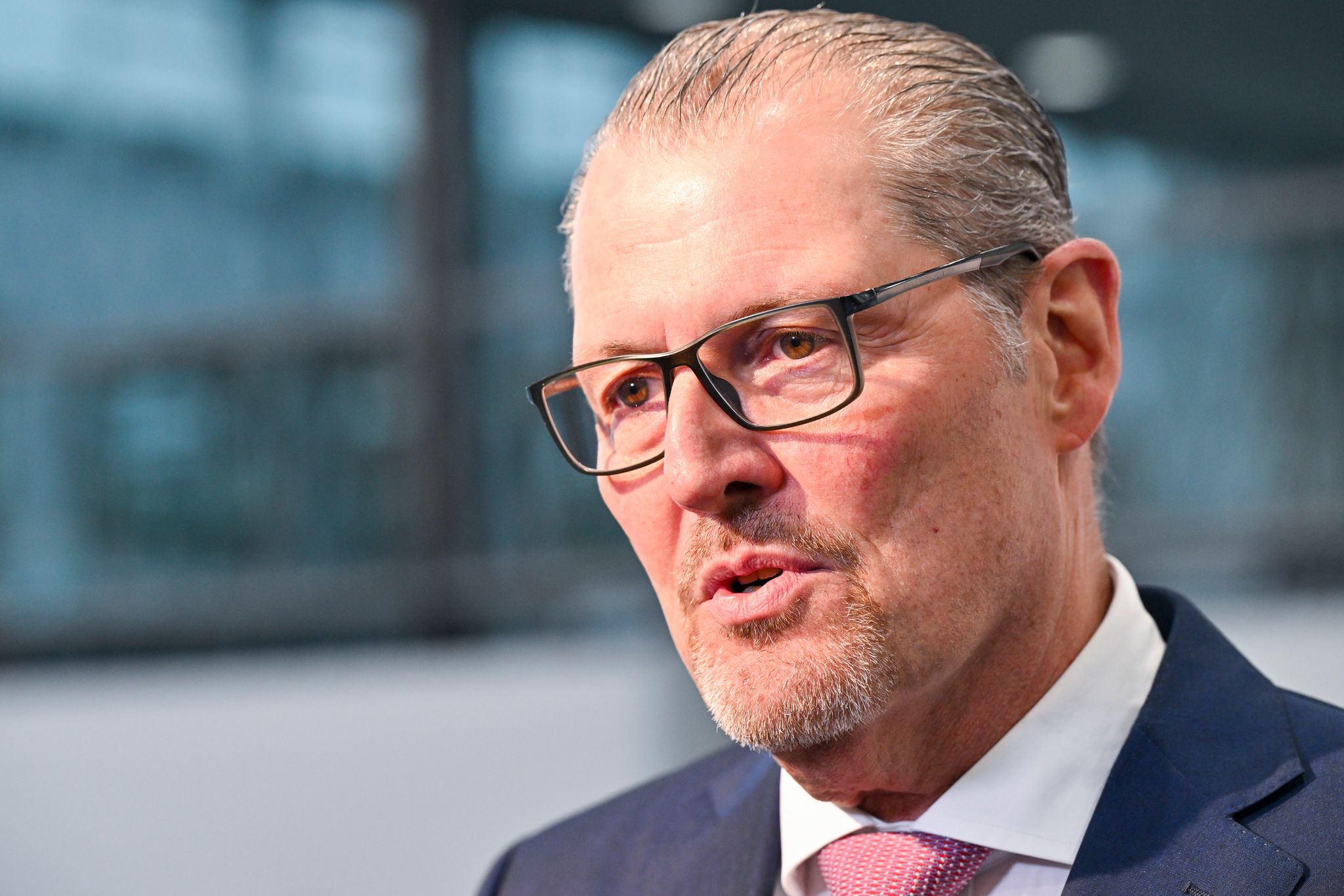 Arbeitgeberpräsident Rainer Dulger fordert eine Senkung der Lohnnebenkosten. (Archivbild)