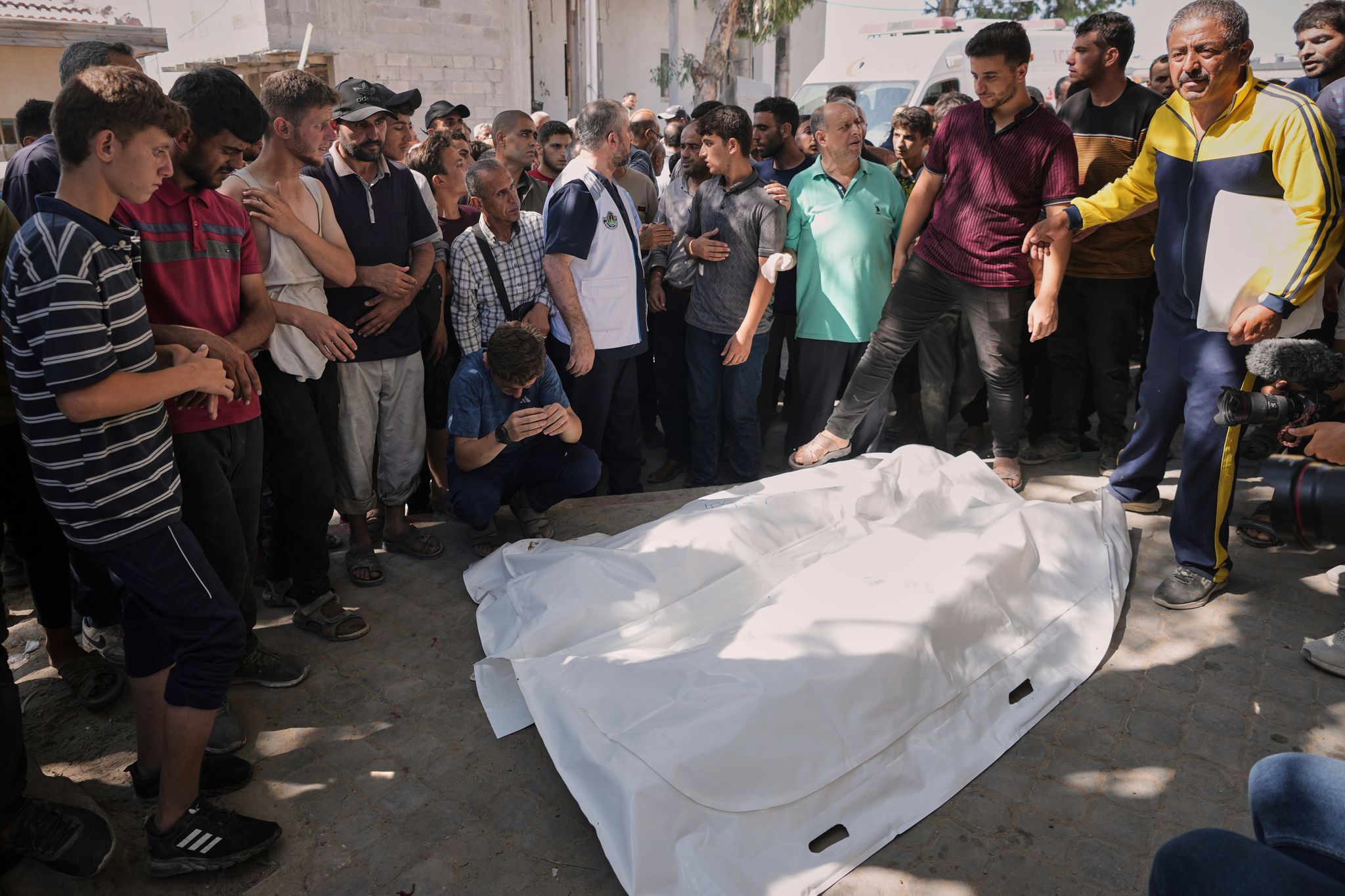 Palästinensischen Angaben zufolge wurden bei israelischen Luftangriffen erneut Zivilisten getötet.
