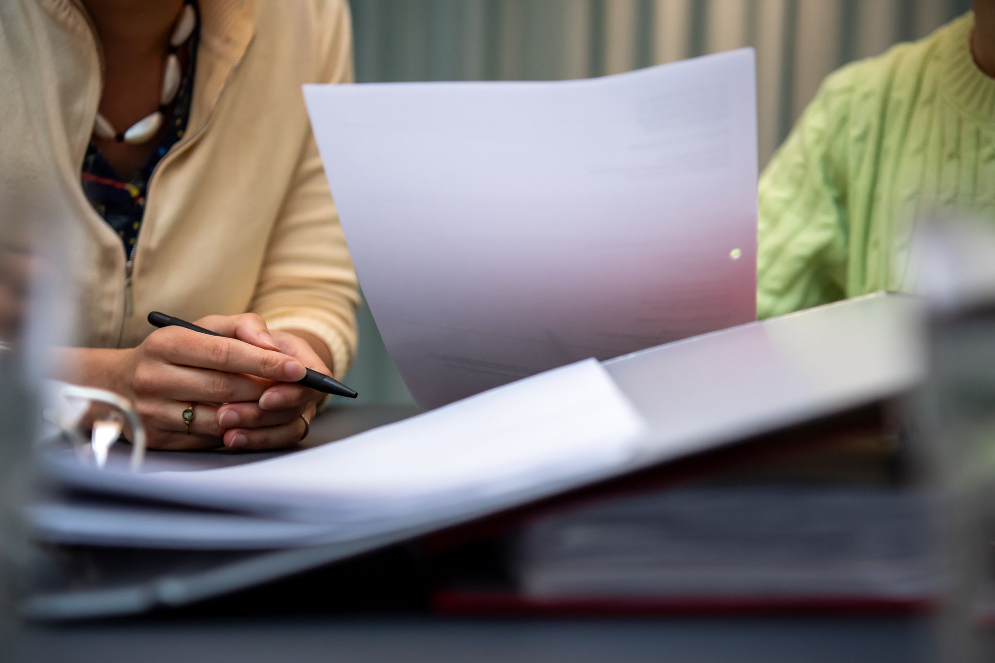 Um einen Erbanspruch zuverlässig zu ermitteln, können Pflichtteilsberechtigte ein Nachlassverzeichnis von den Erben einfordern.