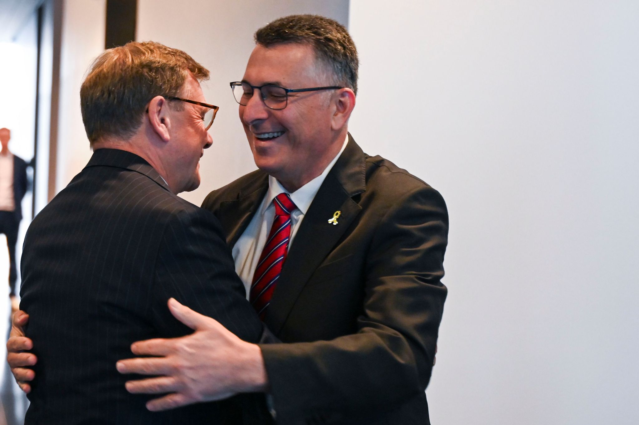 Werden sich in Tel Aviv wiedersehen: die Außenminister Deutschlands und Israels, Johann Wadephul und Gideon Saar. (Archivbild)