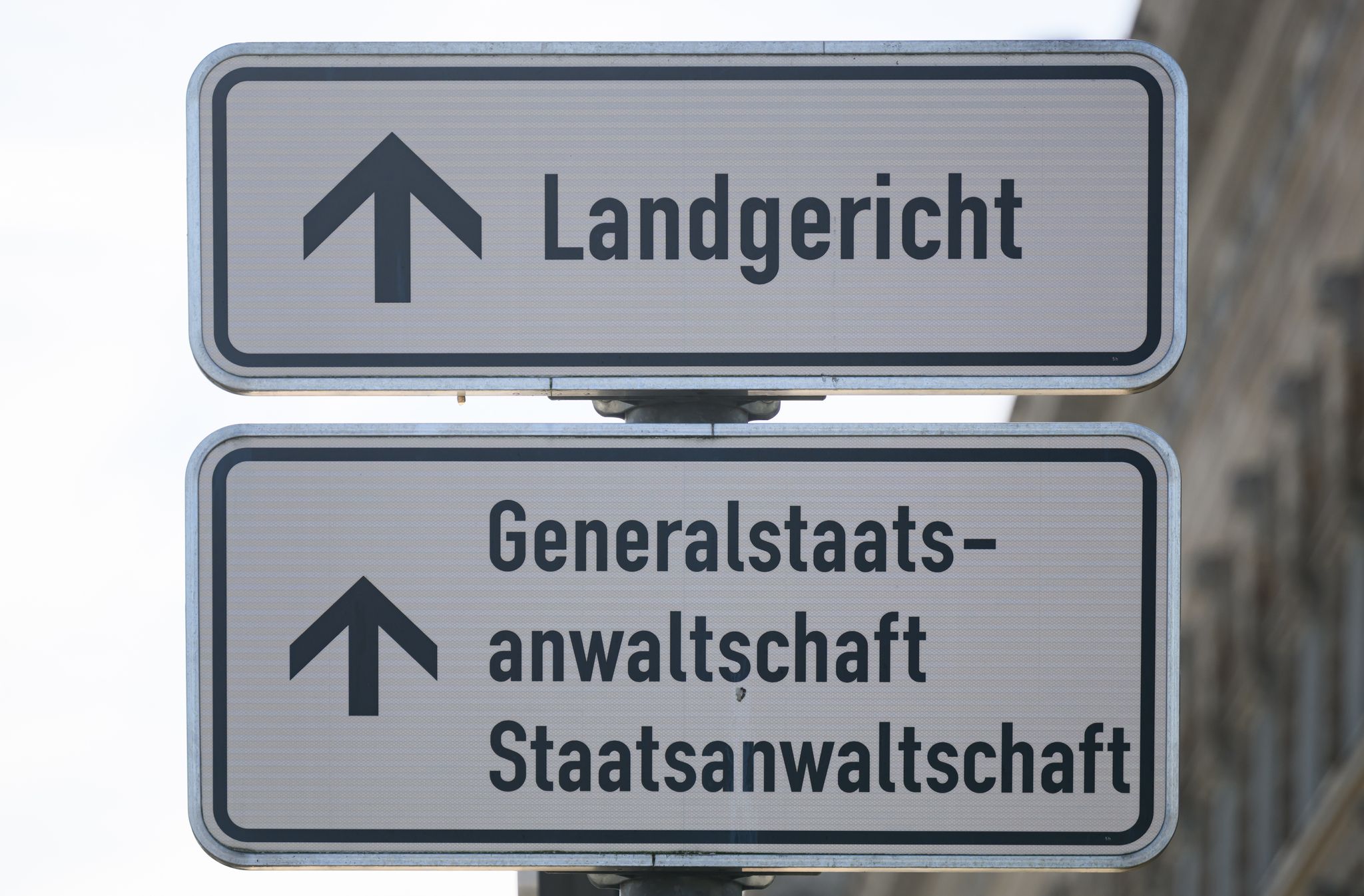 Die deutschen Staatsanwaltschaften müssen aus Sicht des Richterbunds unabhängiger werden. (Archivbild)