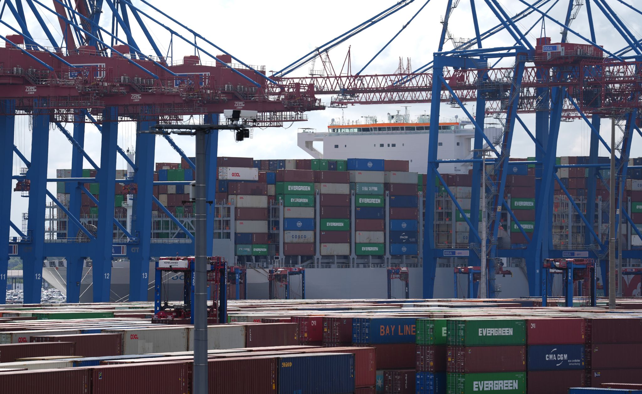 Deutsche Exporteure leiden unter dem Zollstreit mit den USA