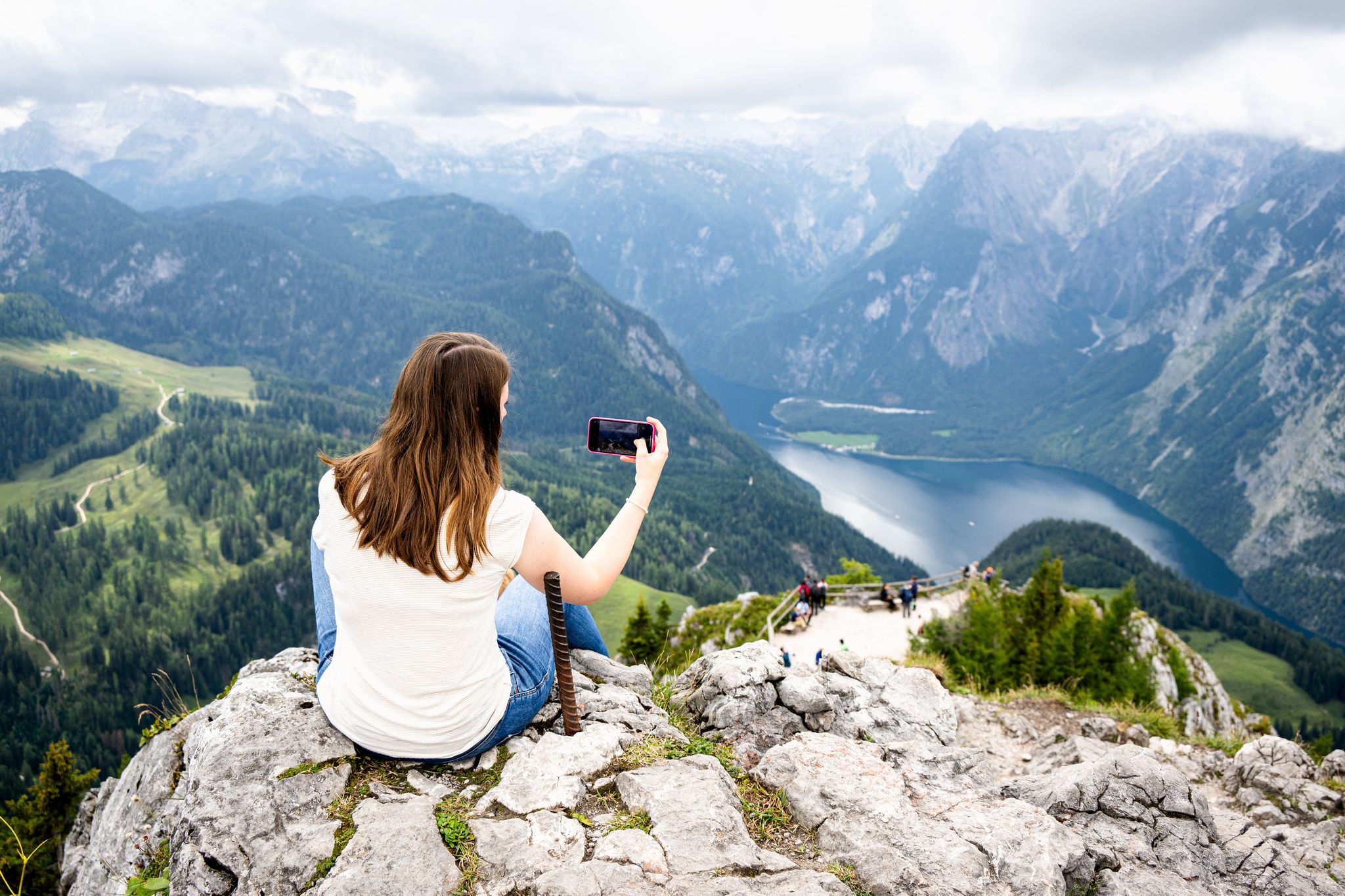 Instagram und Co. sind für fast zwei Drittel der Befragten eine Inspirationsquelle für Ausflüge und Aktivitäten am Urlaubsziel.