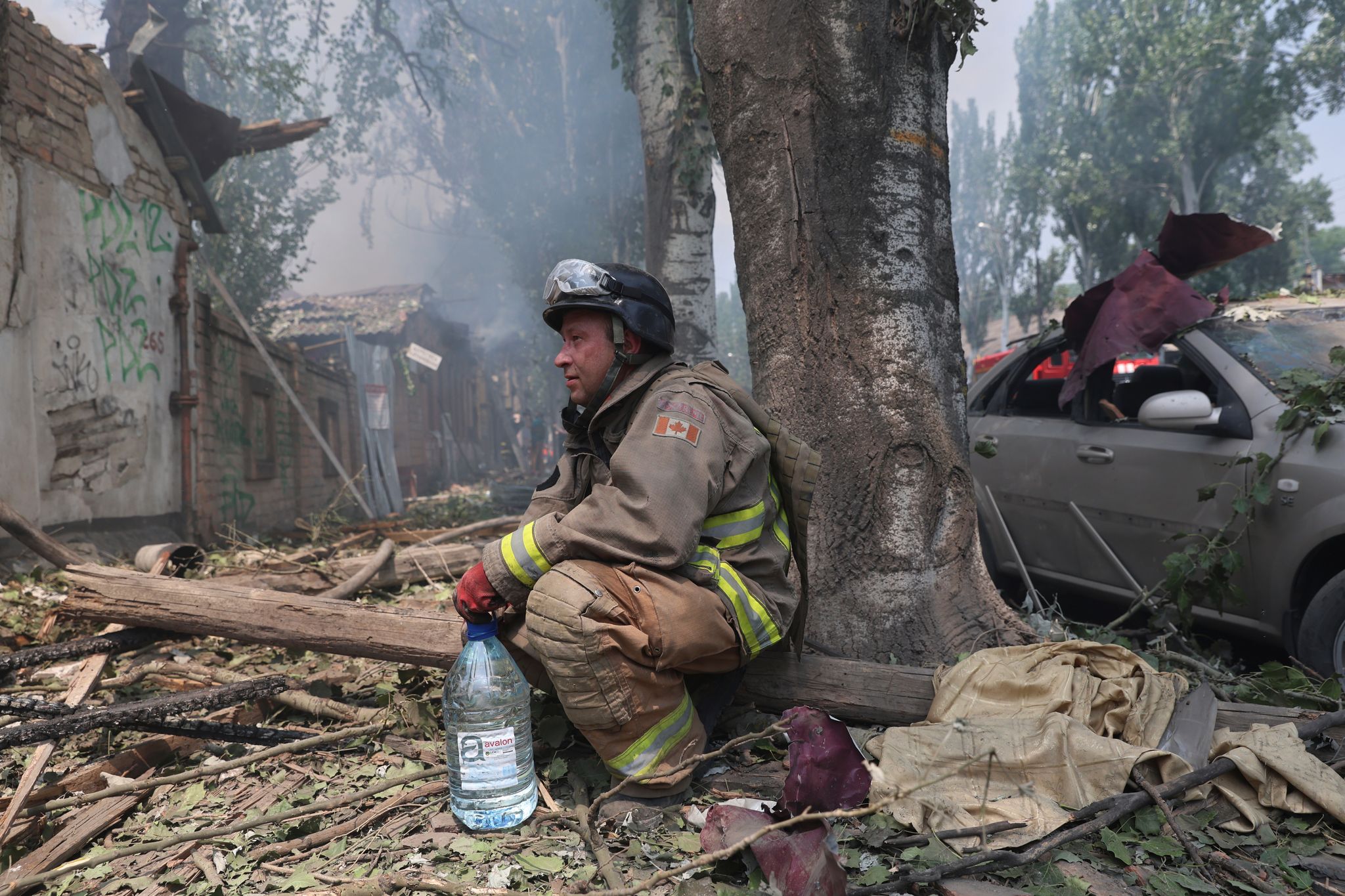Während über ein mögliches Ende im Ukraine-Krieg geredet wird, greift Russland weiterhin ukrainische Städte mit Drohnen an.