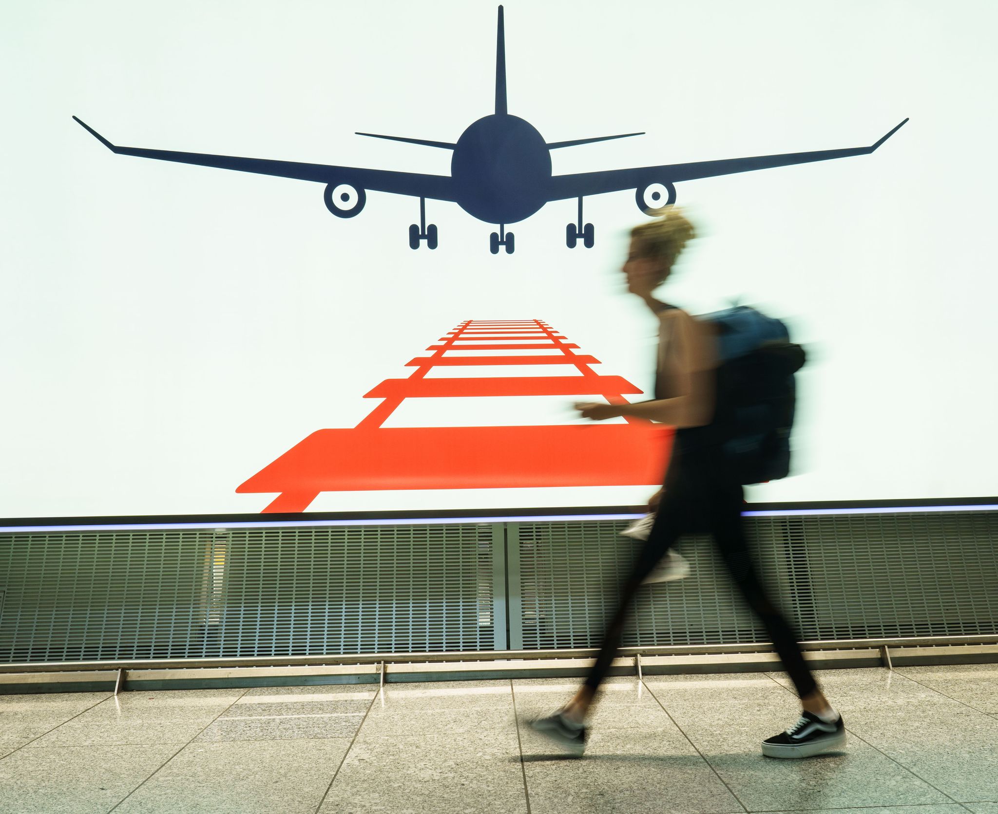 Am Frankfurter Flughafen arbeiten Bahn und Airlines auch zusammen. (Symbolbild)