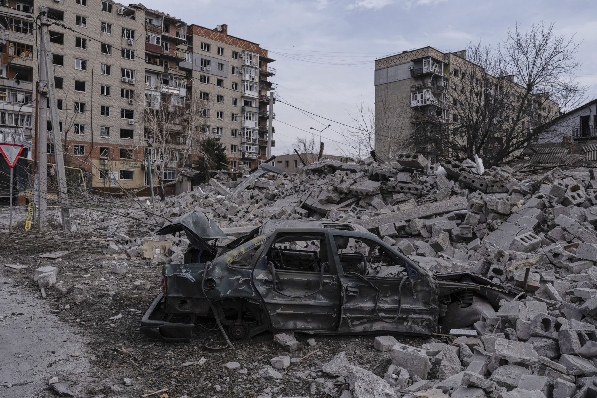 Die Stadt Pokrowsk ist nach monatelangem russischem Beschuss schwer zerstört, wird aber immer noch von ukrainischen Truppen gehalten. (Archivbild)