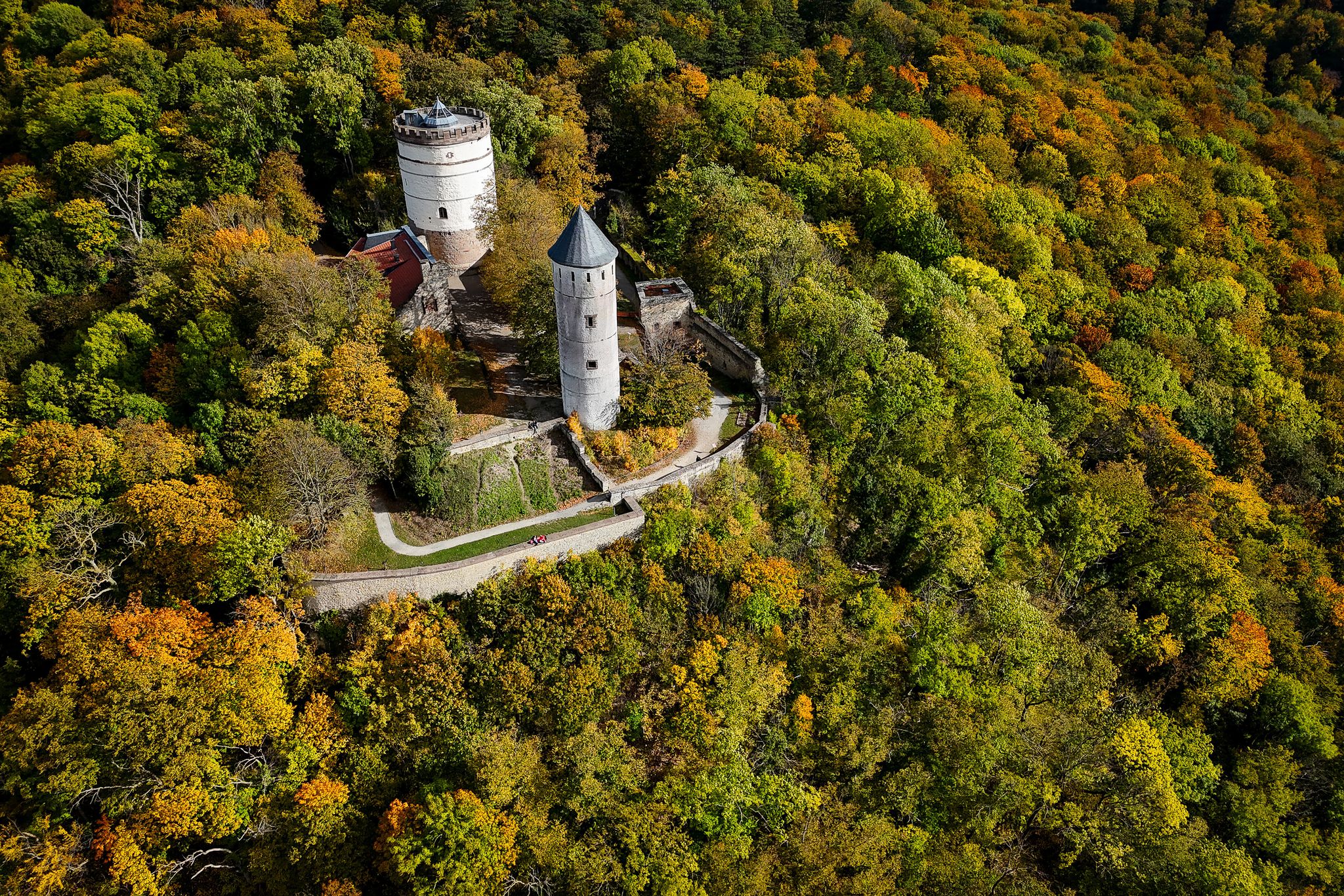 Mehr als 9.000 Burgen in ganz Deutschland sind auf «Ebidat.de» katalogisiert.