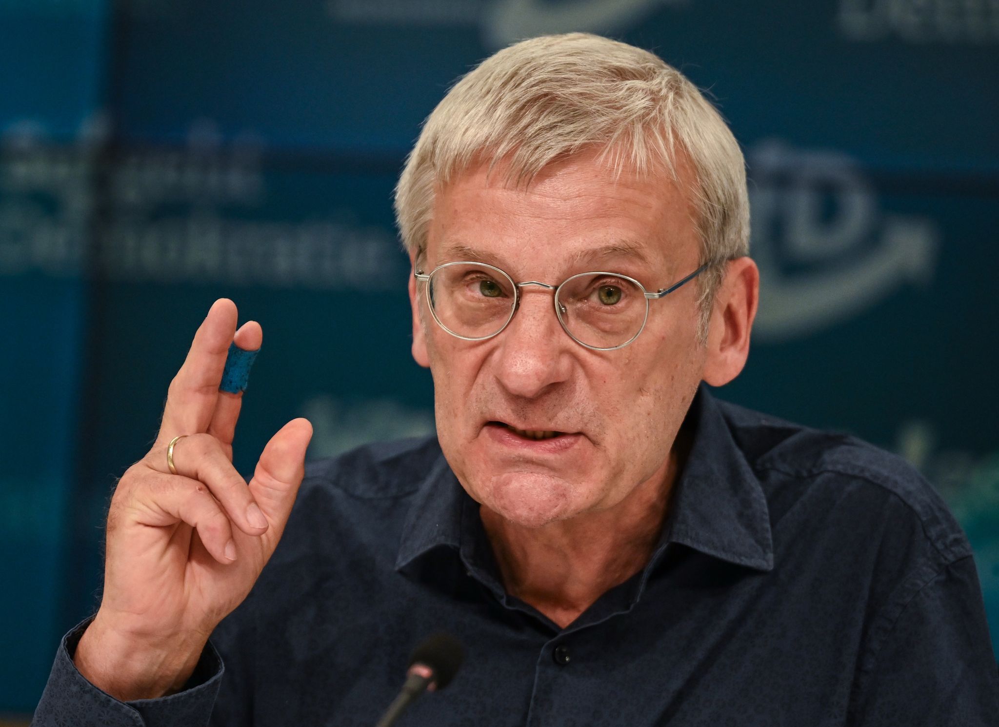 Hans-Christoph Berndt, Fraktionsvorsitzender der AfD Brandenburg, wirft dem Verfassungsschutz Willkür vor.