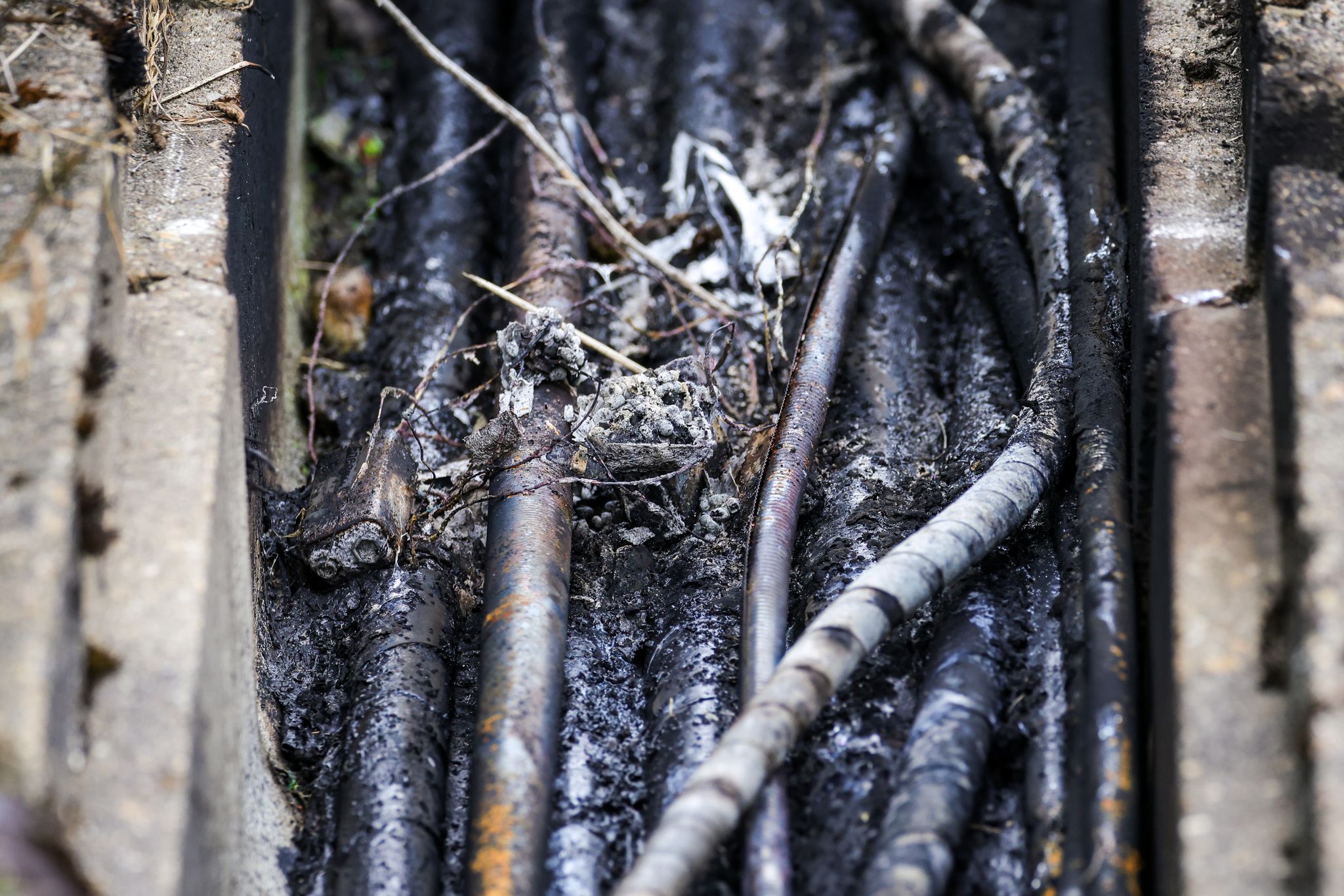 Reul vermutet Linksextremisten hinter Brandanschlag