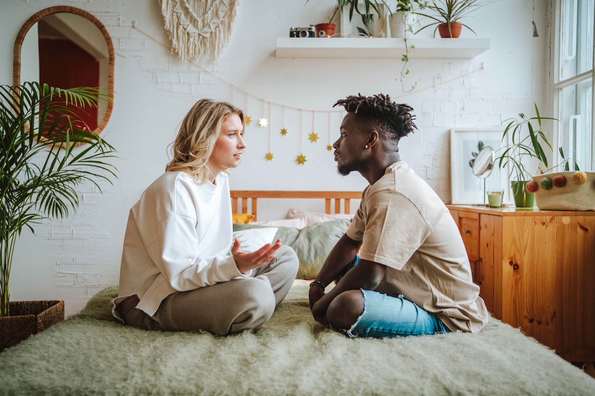 Ist die Trennung von Schmerz, Wut oder Enttäuschung geprägt, wird es für ein früheres Liebespaar schwierig, danach als Freunde weiterzumachen.